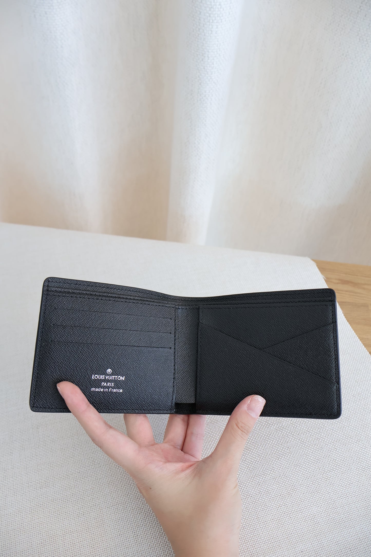 Louis Vuitton Men's Wallet Black (Whatsapp for Price & Grade)
