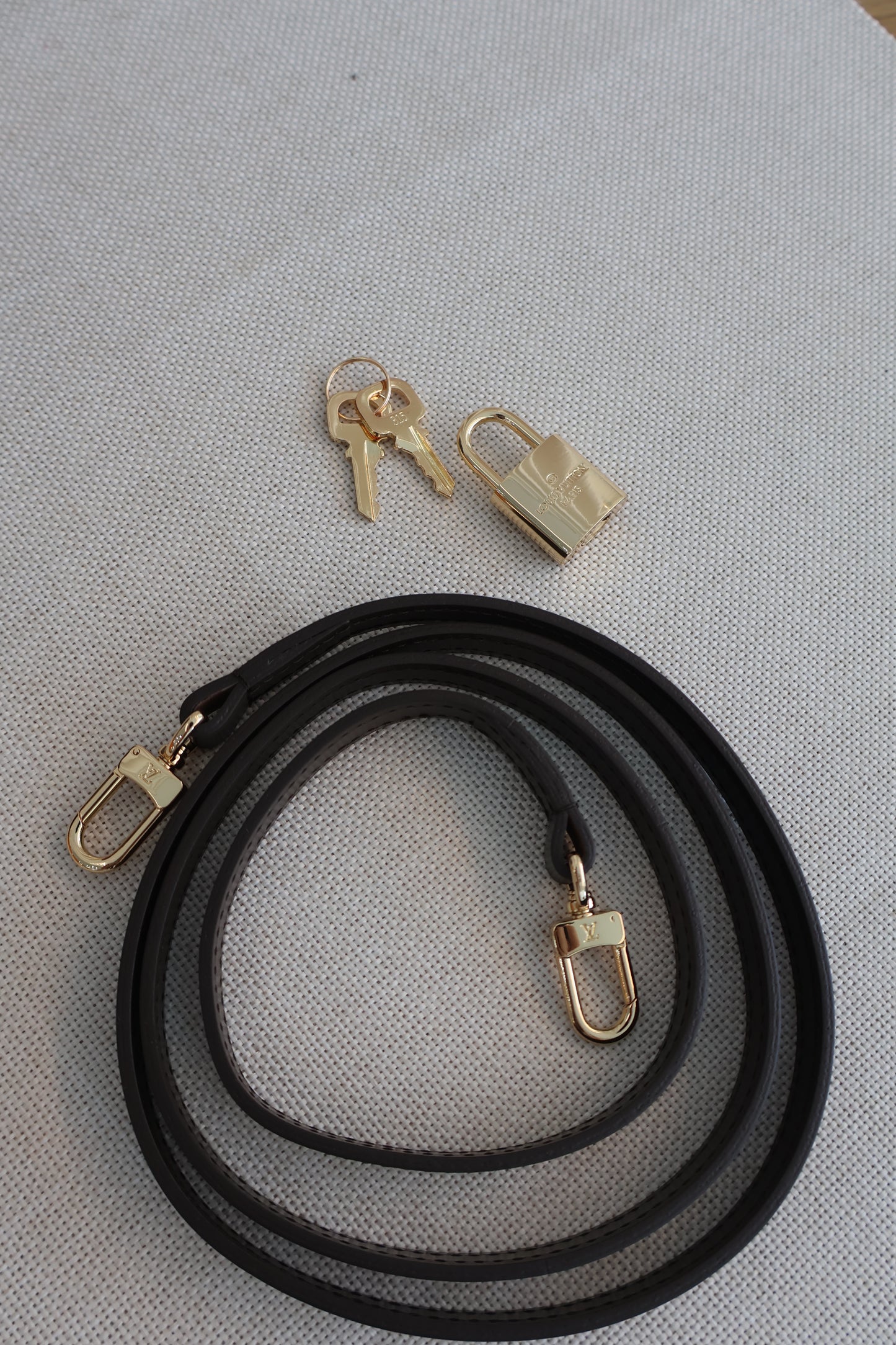 Louis Vuitton Alma BB Damier (Whatsapp for Price & Grade)