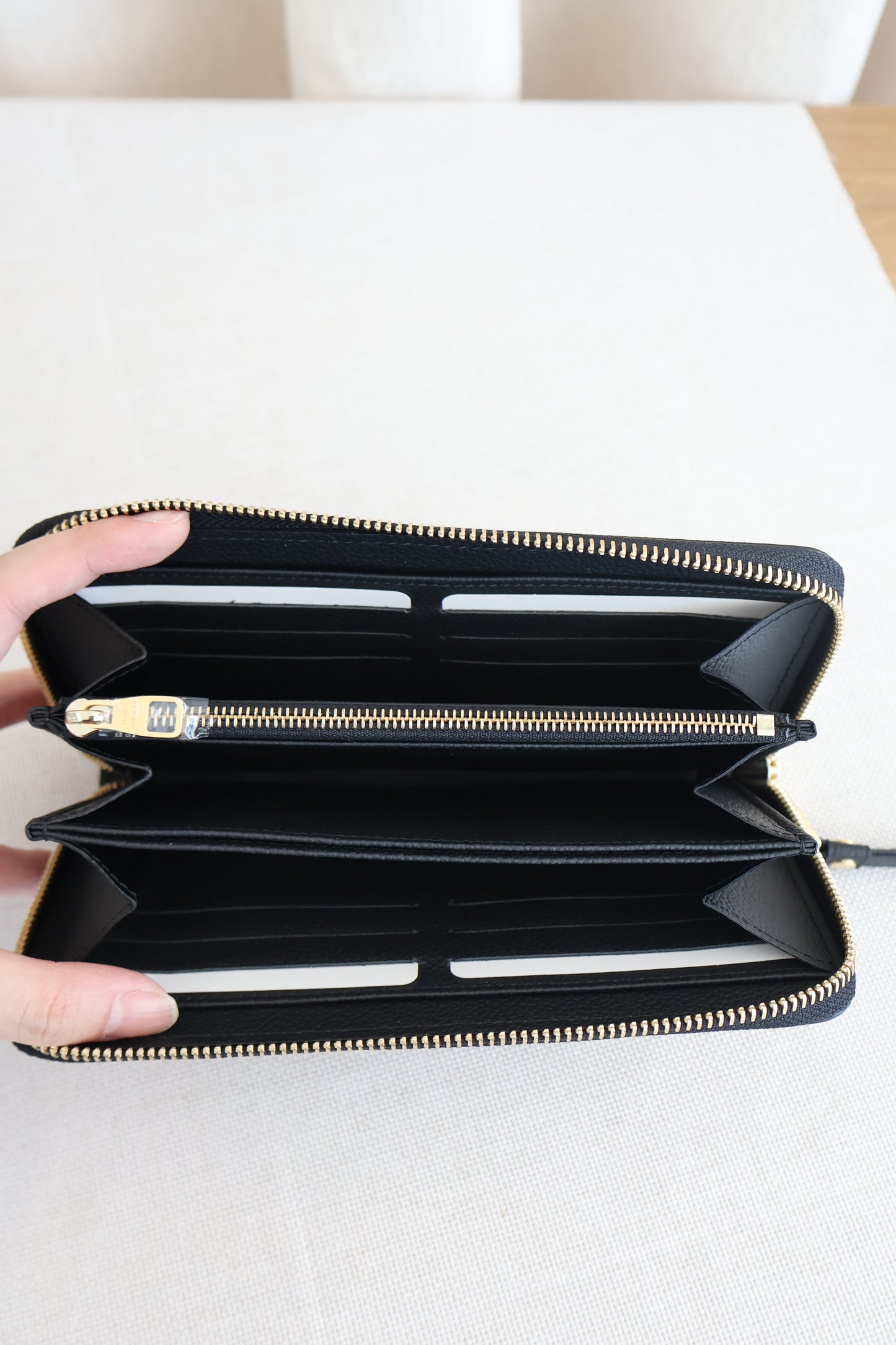 Louis Vuitton Bicolour Zippy Wallet Black x White (Whatsapp for Price & Grade)