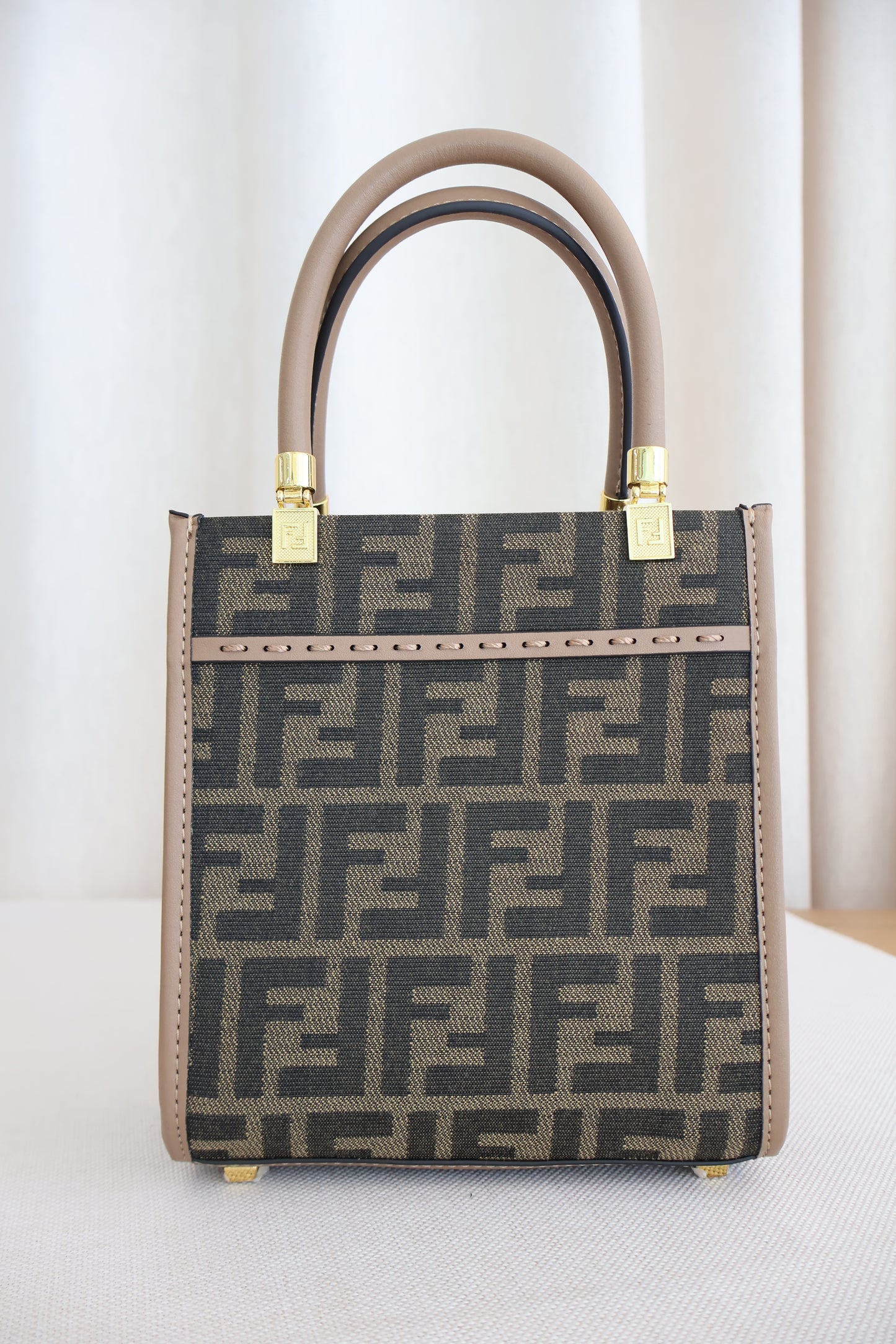 Fendi Mini Sunshine Shopper (Whatsapp for Price & Grade)