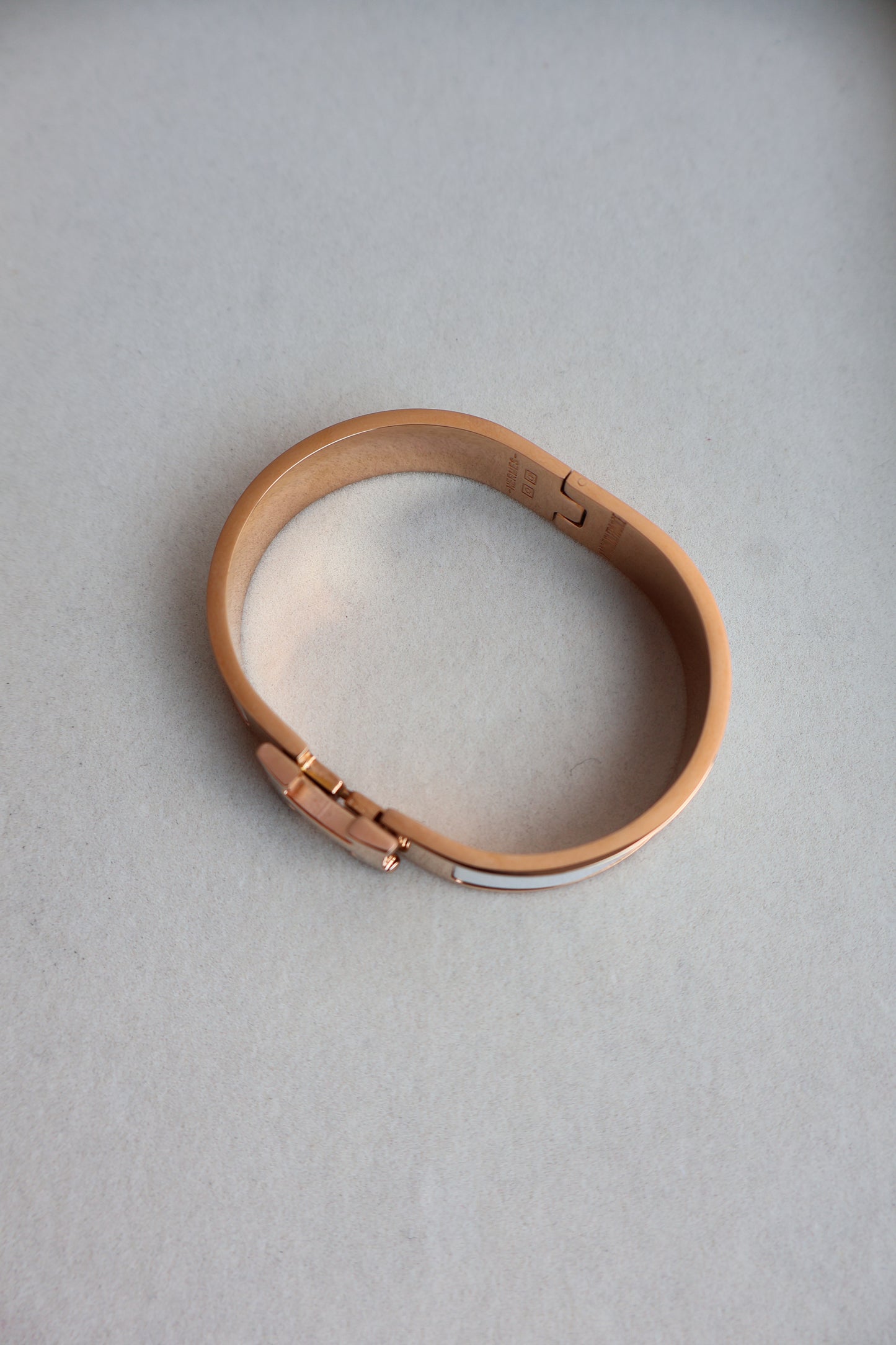 Hermes Bangle Rose Gold x White (Whatsapp for Price & Grade)