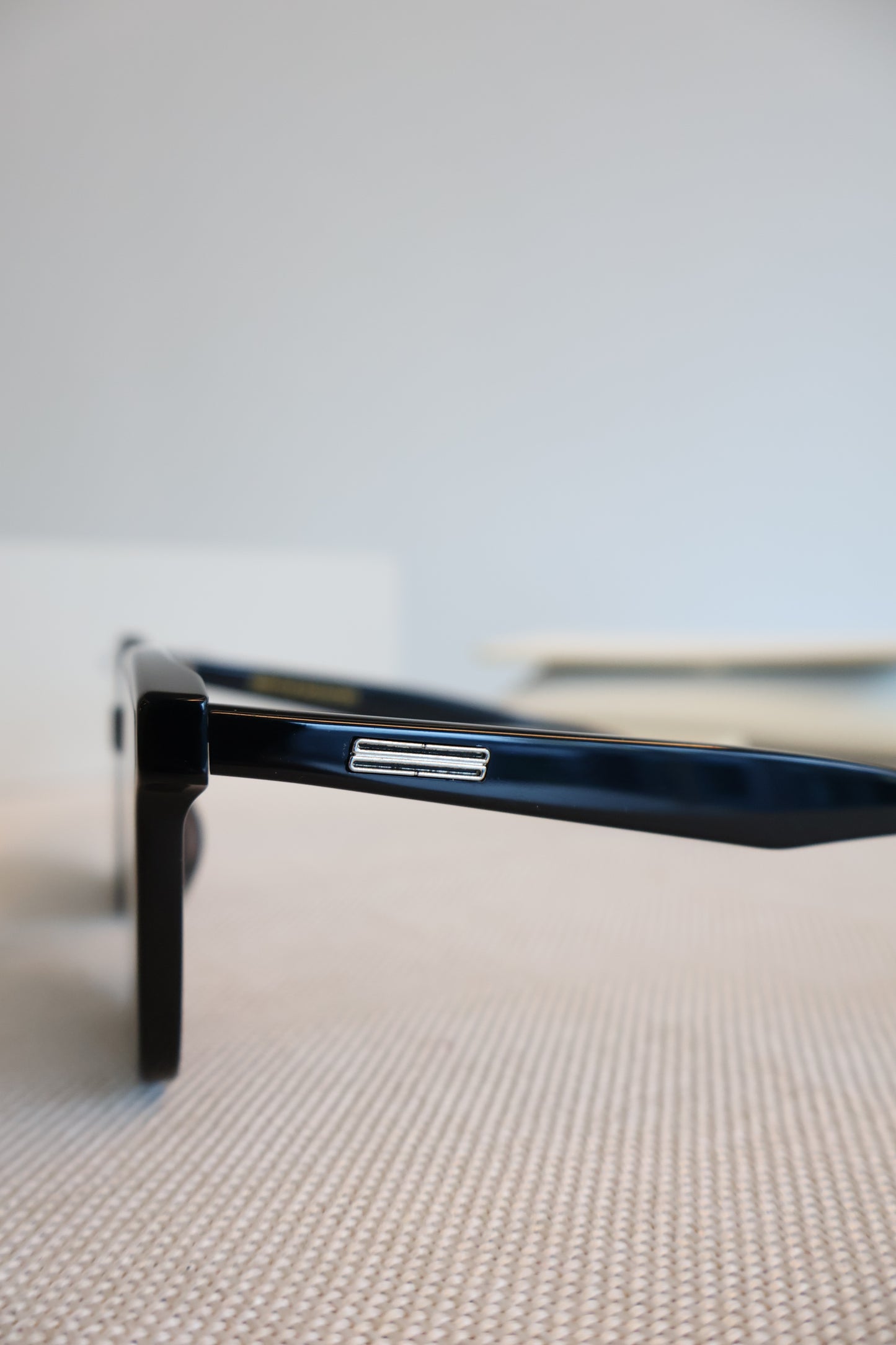 Gentle Monster Plot 01 Sunglasses (Whatsapp for Price & Grade)