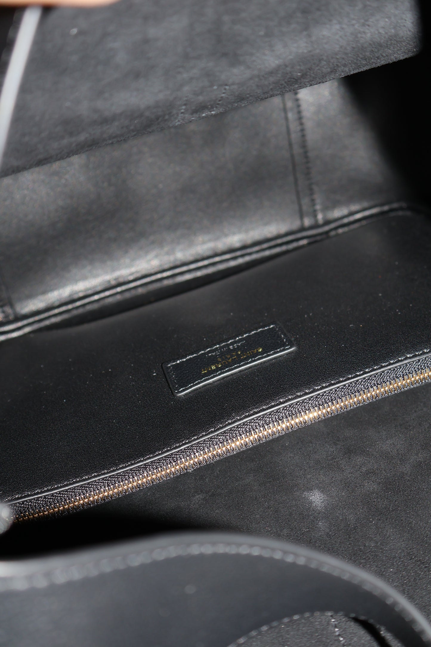 Yves Saint Laurent LE5A7 Supple Small Bag Black (Whatsapp for Price & Grade)