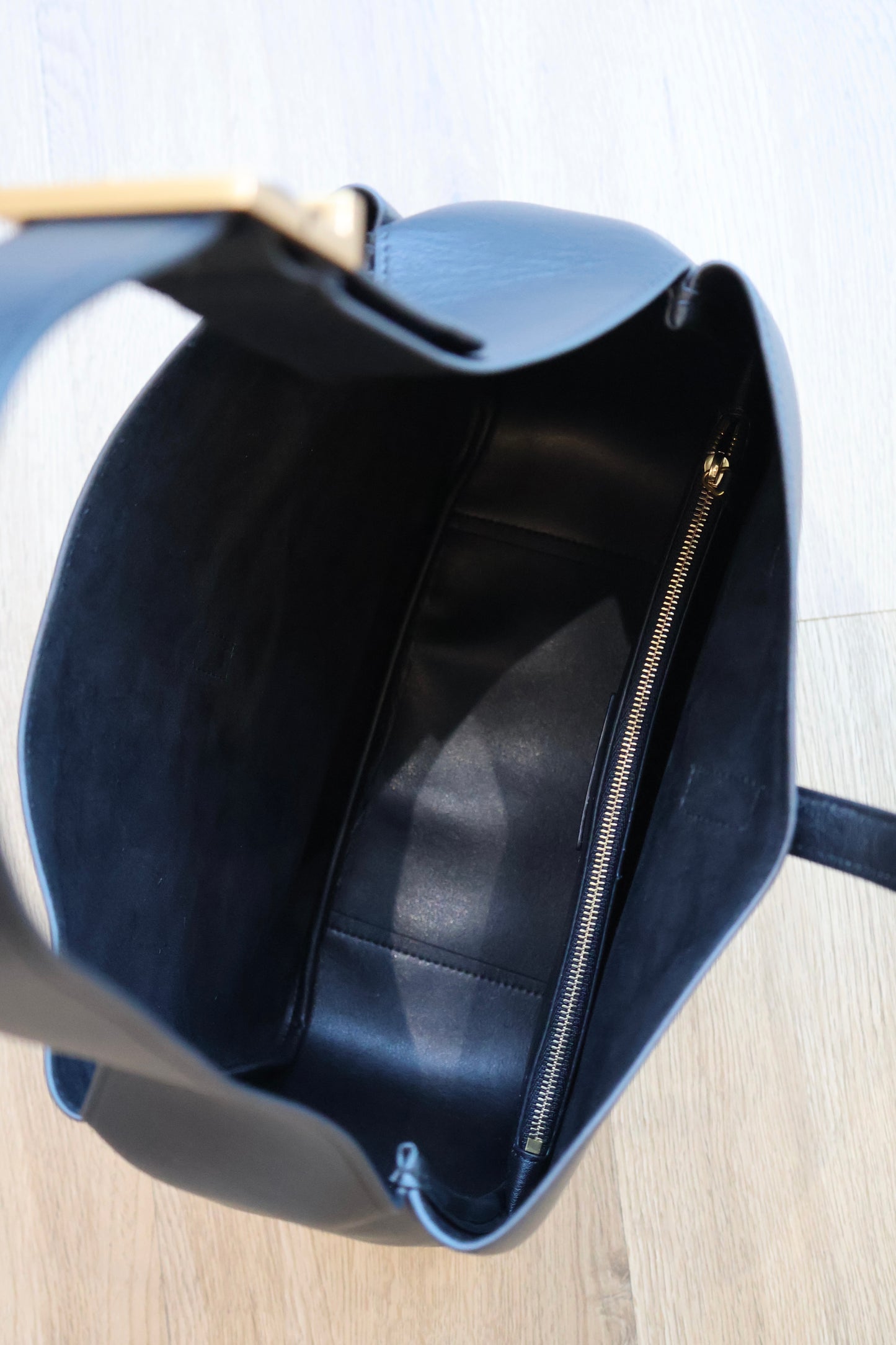 Yves Saint Laurent LE5A7 Supple Small Bag Black (Whatsapp for Price & Grade)