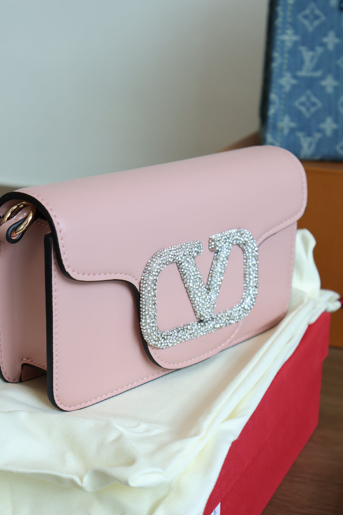 Valentino Pink x Crystal bag (Whatsapp for Price & Grade)