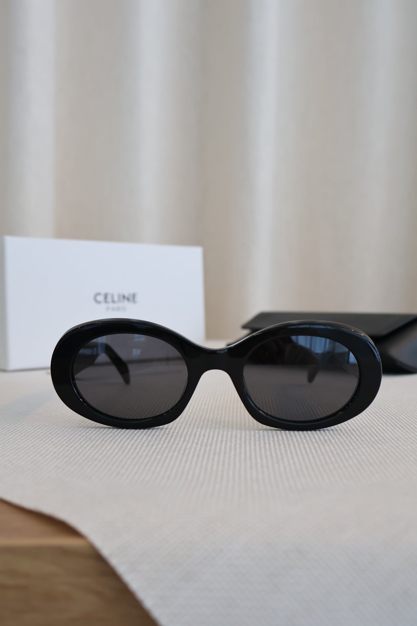 Celine Sunglasses CL40194 Black (Whatsapp for Price & Grade)