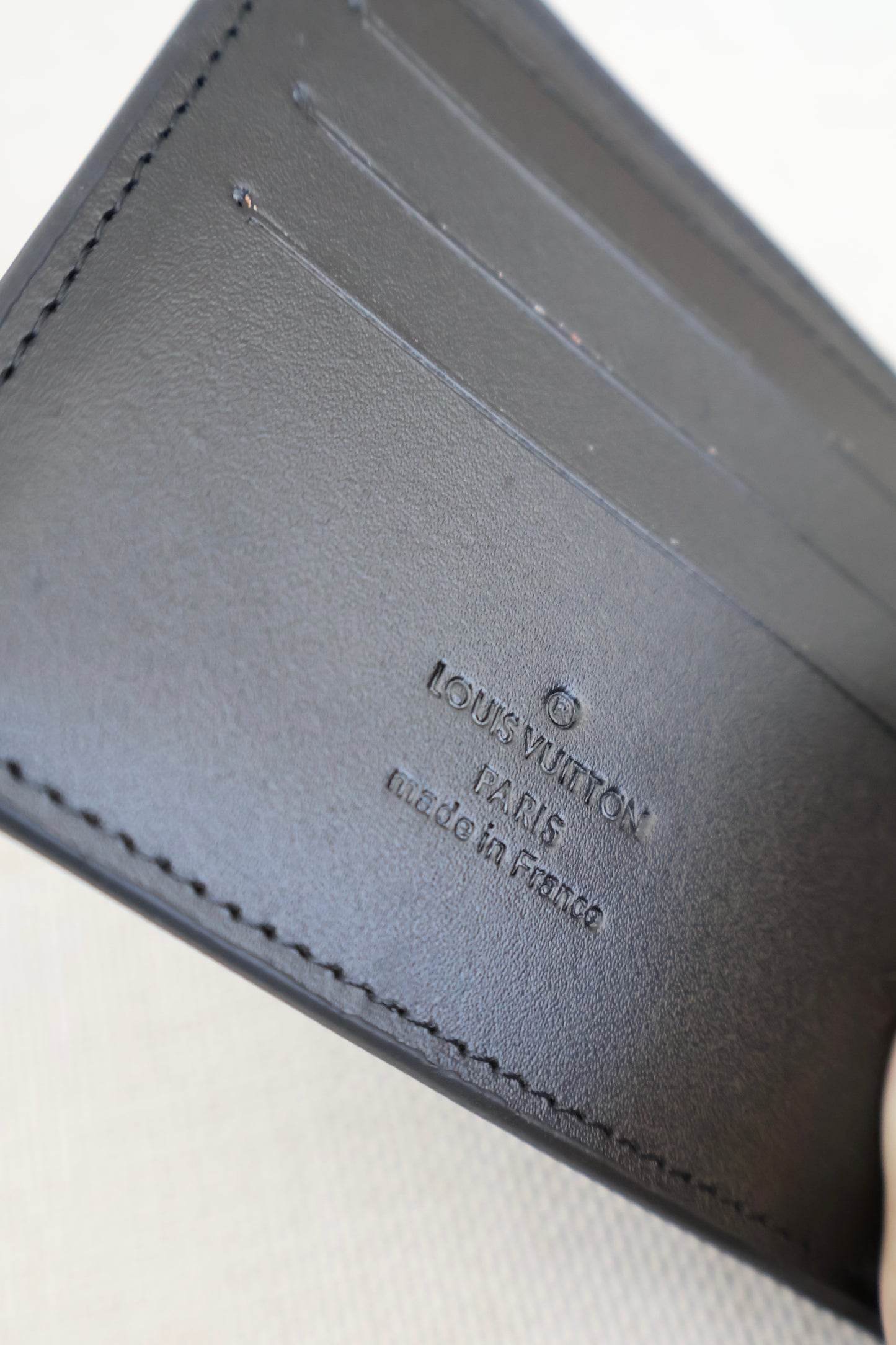 Louis Vuitton Men's Wallet Black Monogram (Whatsapp for Price & Grade)