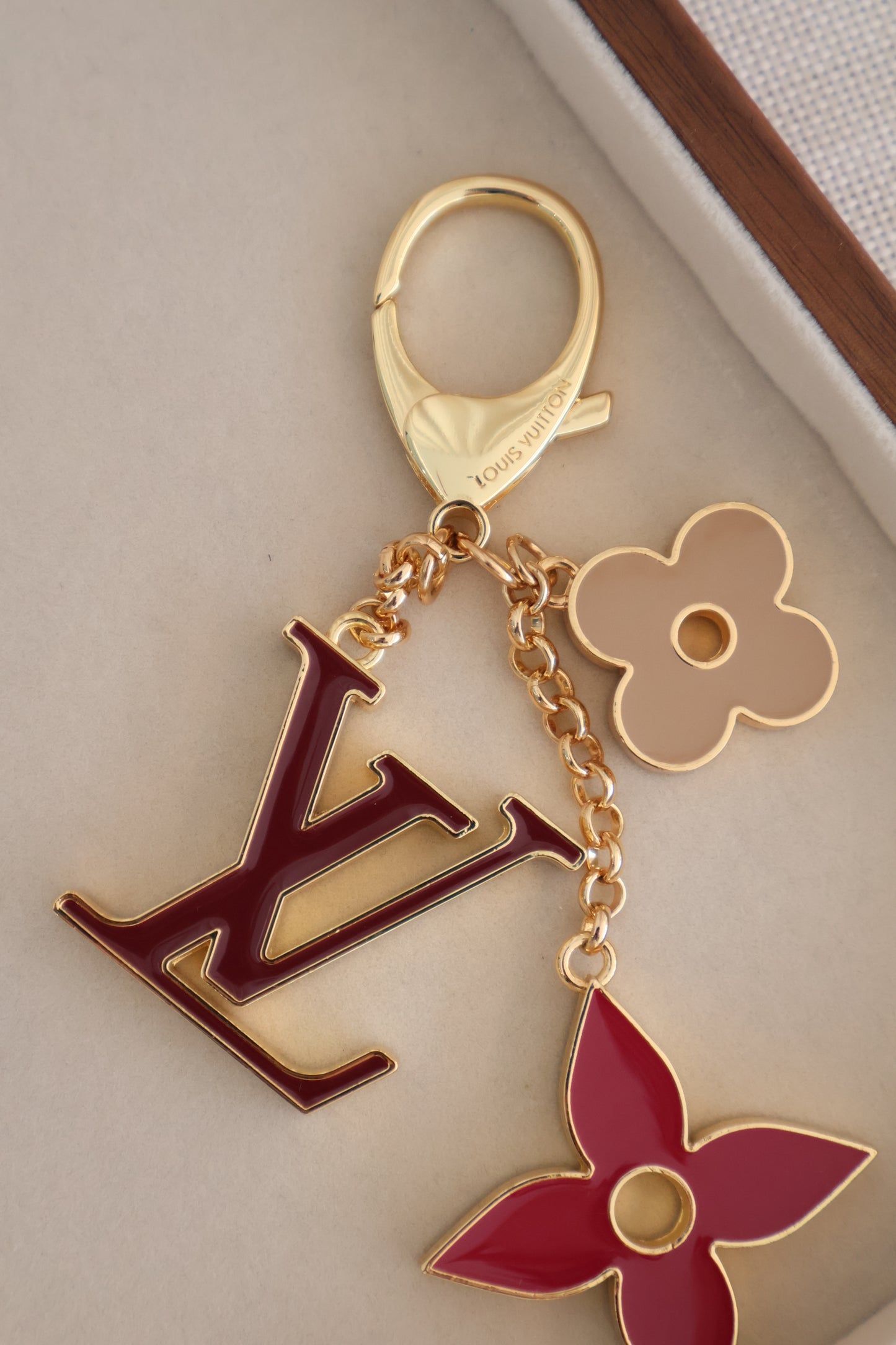 Louis Vuitton Keychain 4 Colour (Whatsapp for Price & Grade)