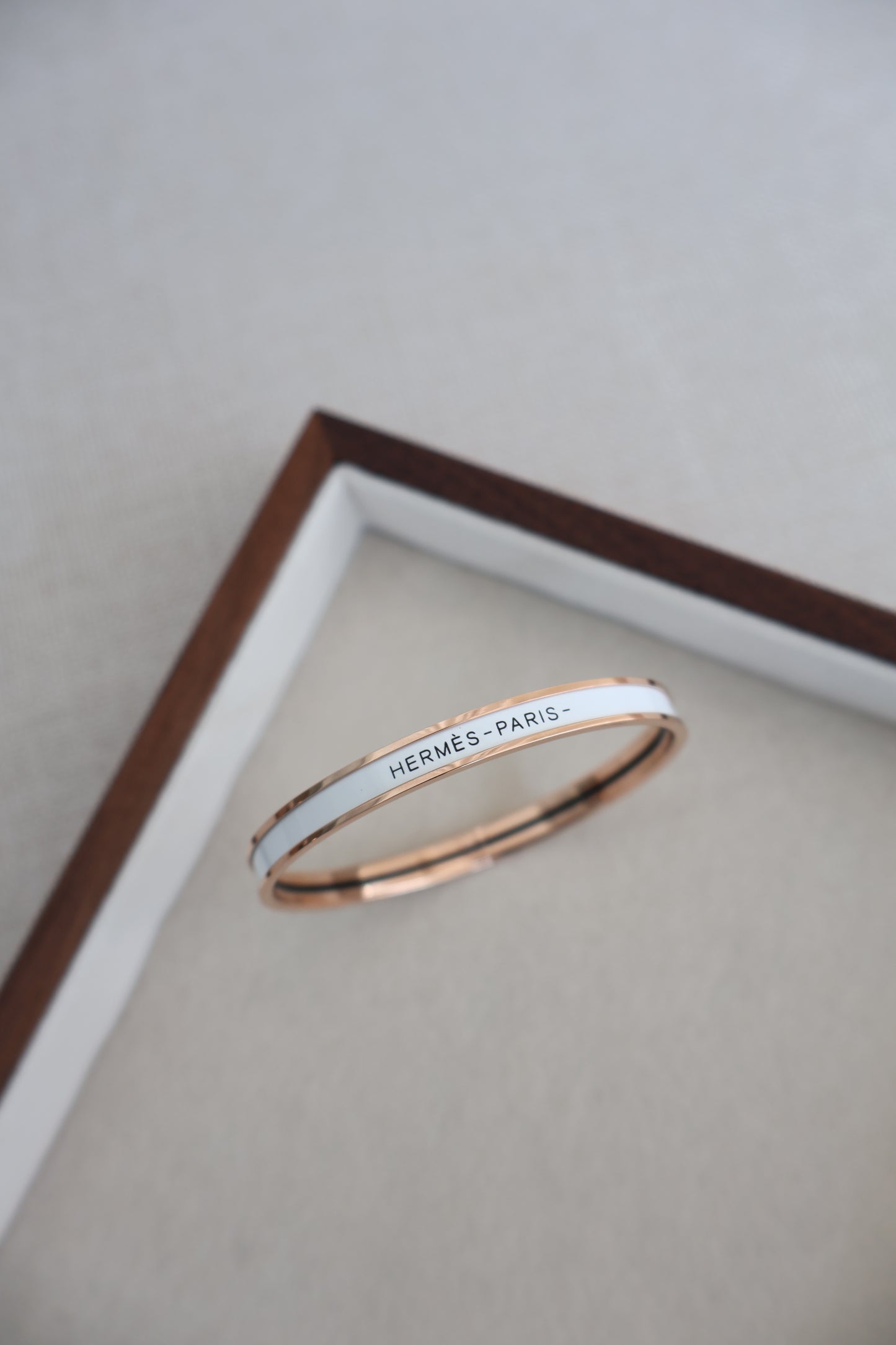 Hermes Thin Bangle White x Rose Gold (Whatsapp for Price & Grade)