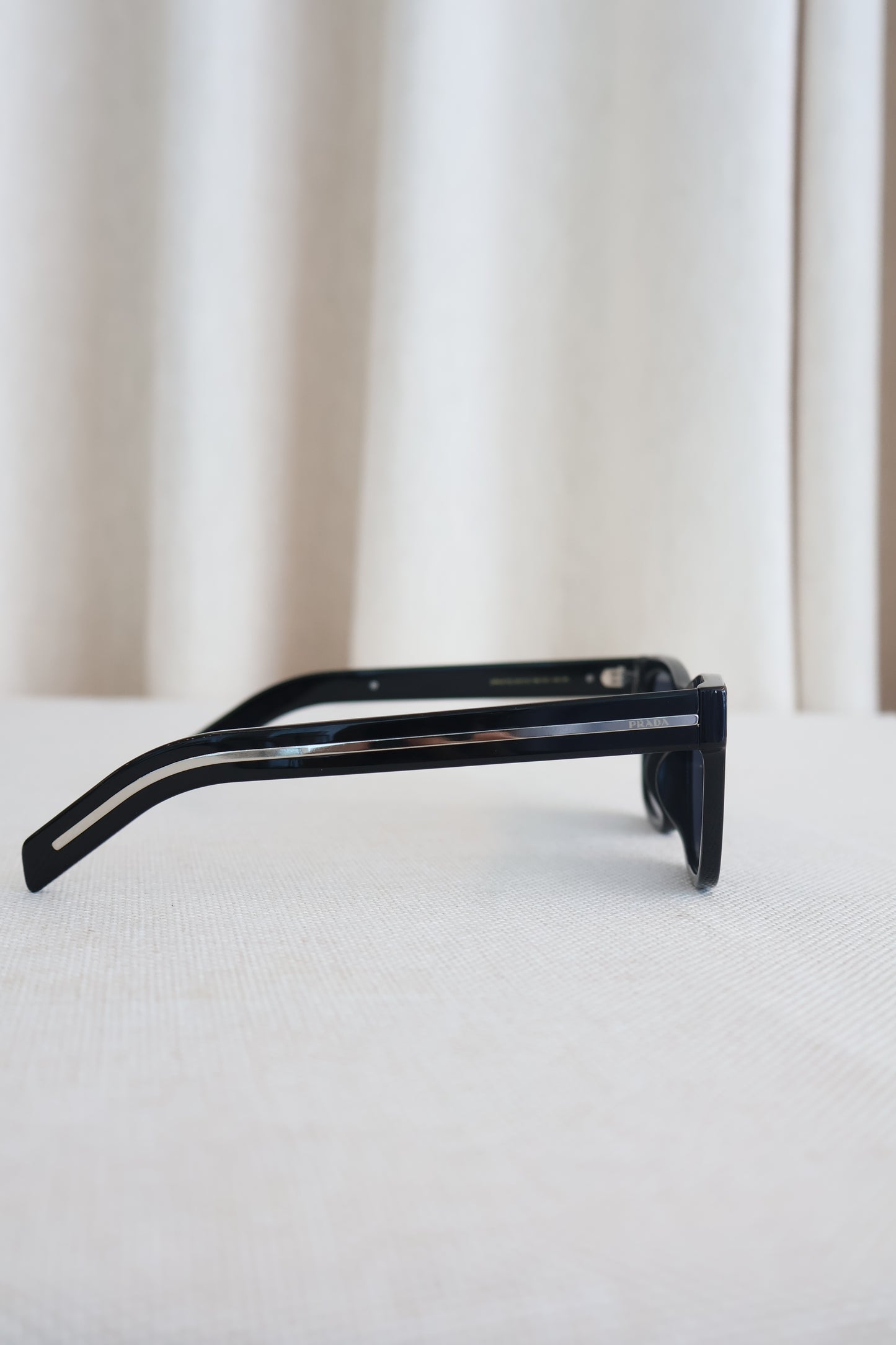 Prada Sunglasses Black SPRA17S (Whatsapp for Price & Grade)