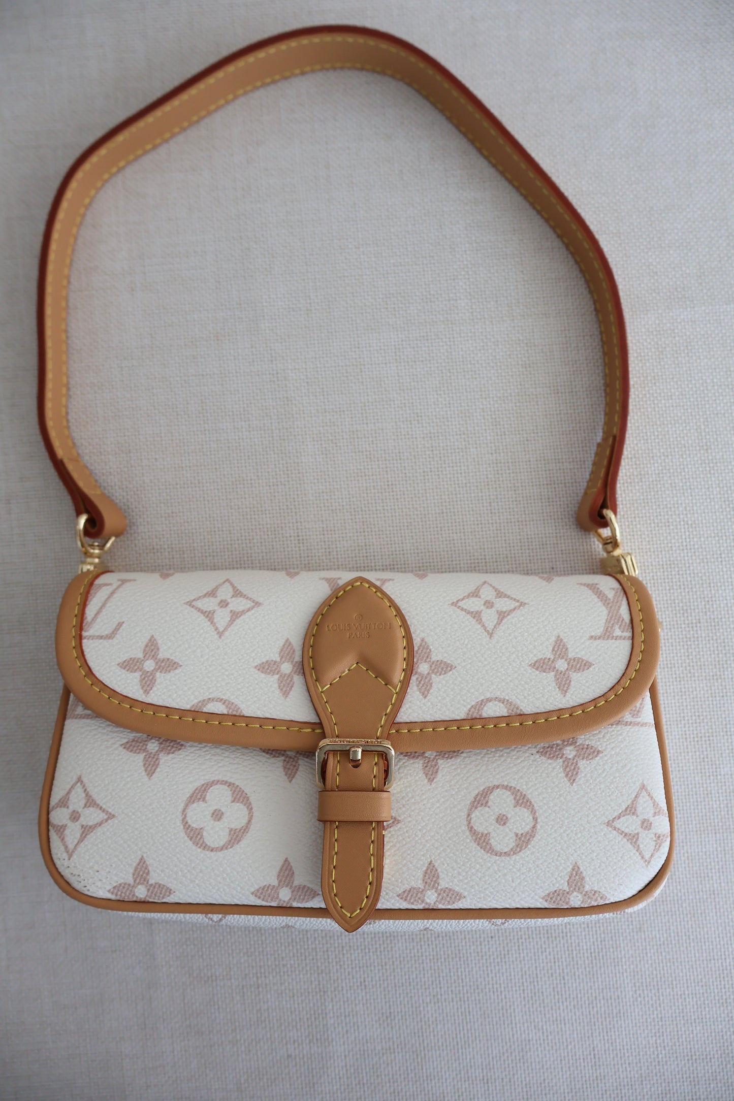 Louis Vuitton Diane White Bag (Whatsapp for Price & Grade)