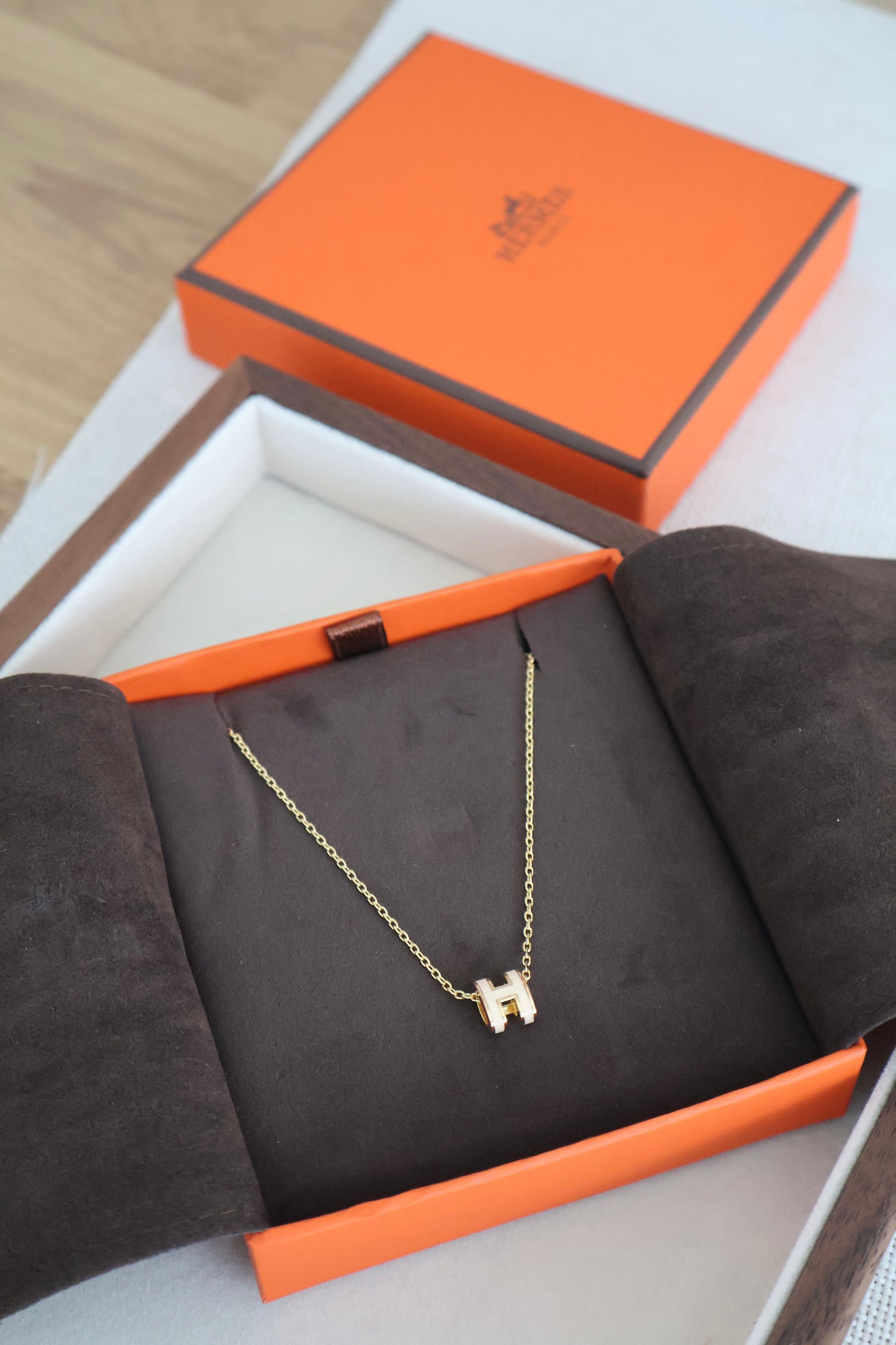 Hermes Necklace Nude x Gold (Whatsapp for Price & Grade)