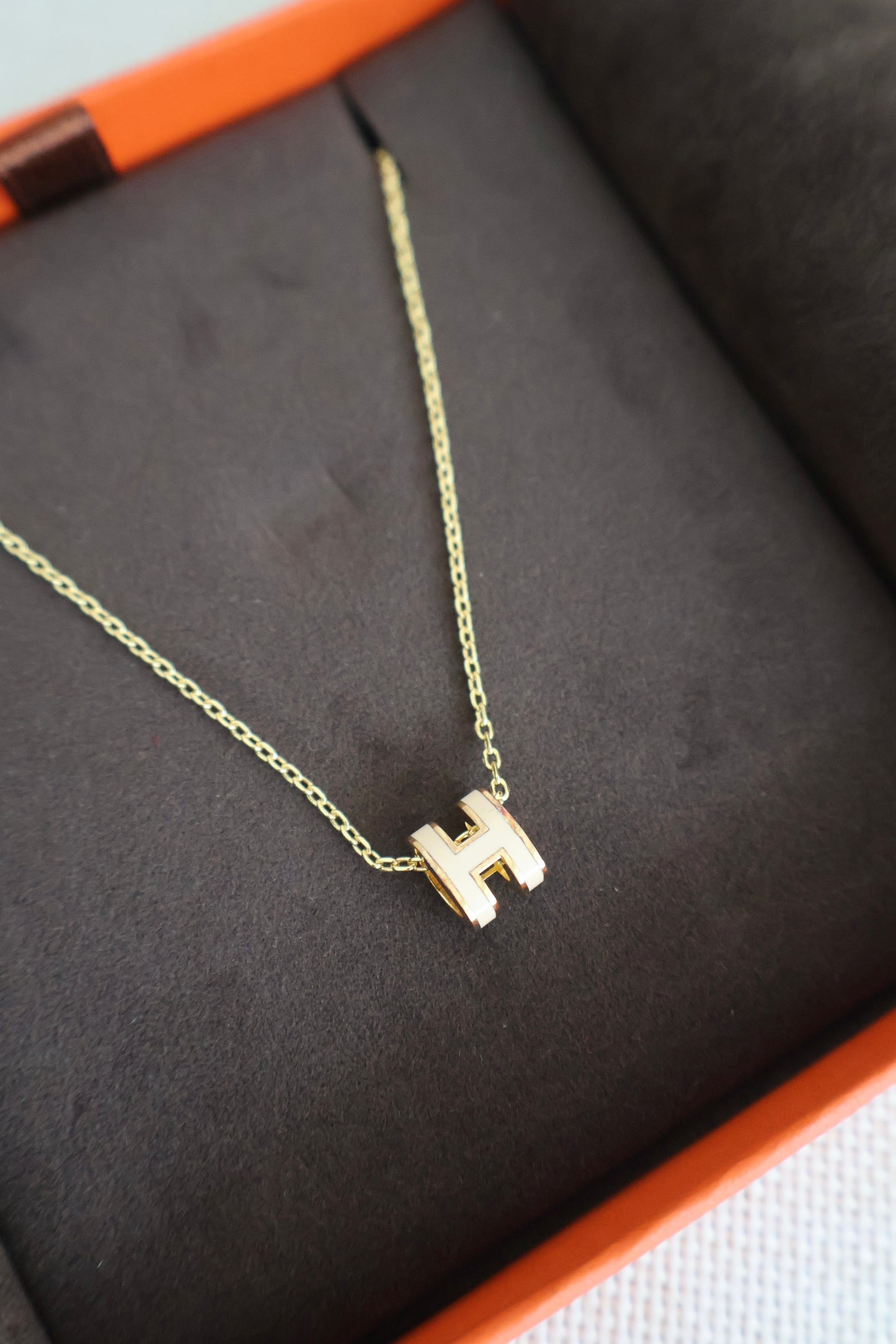 Hermes Necklace Nude x Gold (Whatsapp for Price & Grade)