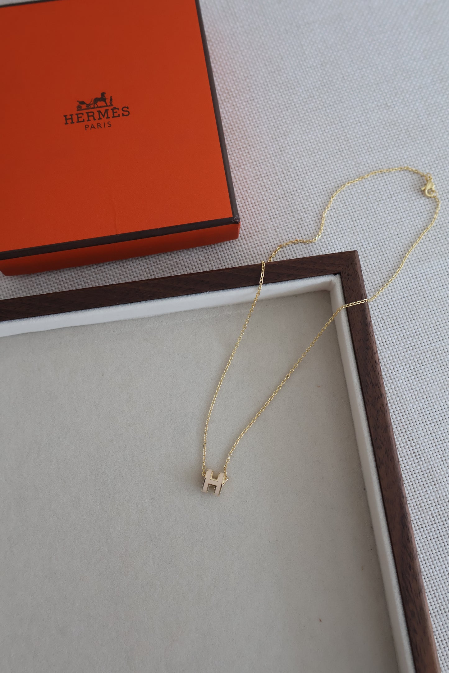 Hermes Necklace Nude x Gold (Whatsapp for Price & Grade)