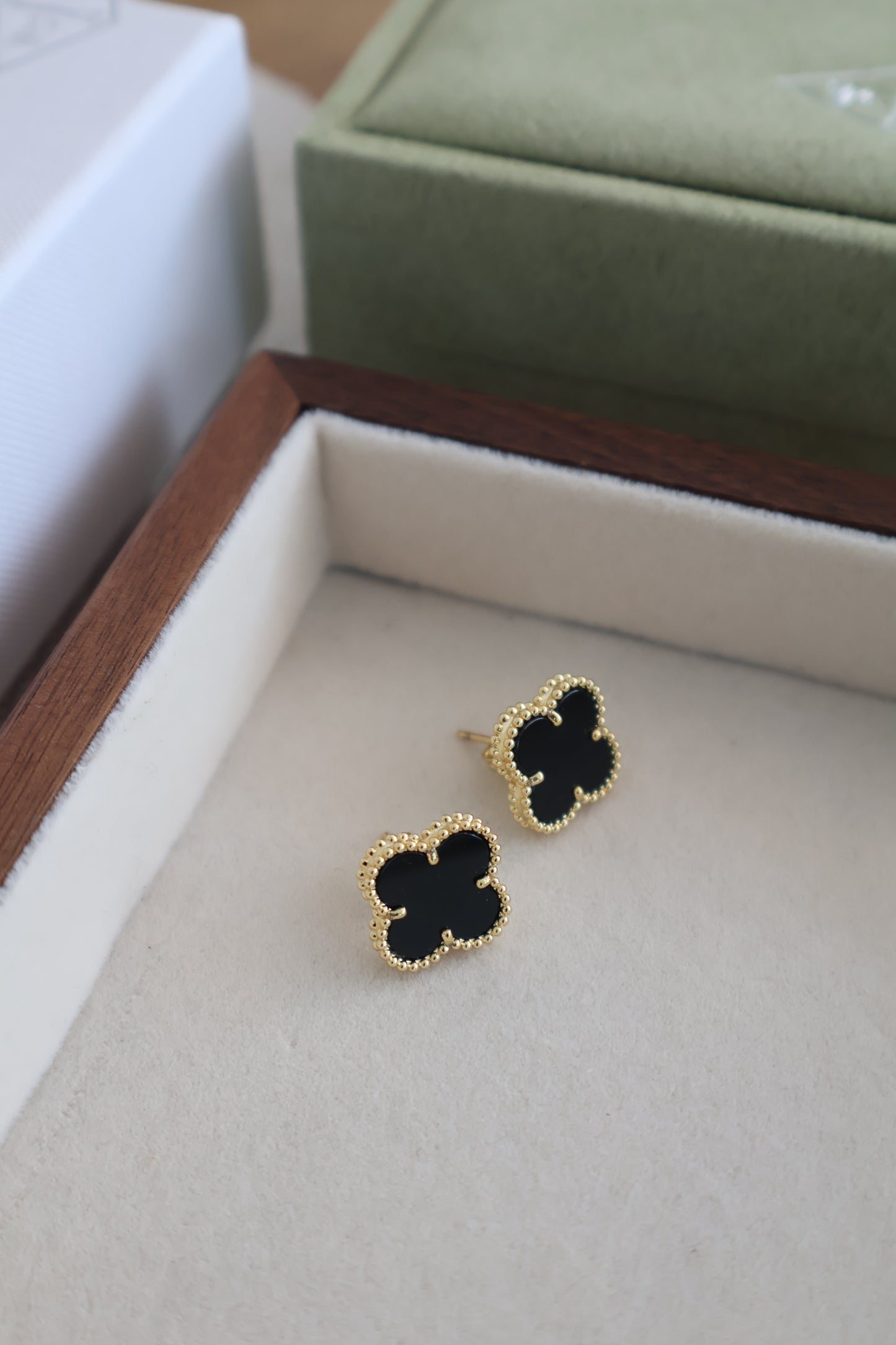 Van Cleef Black Earrings (Whatsapp for Price & Grade)