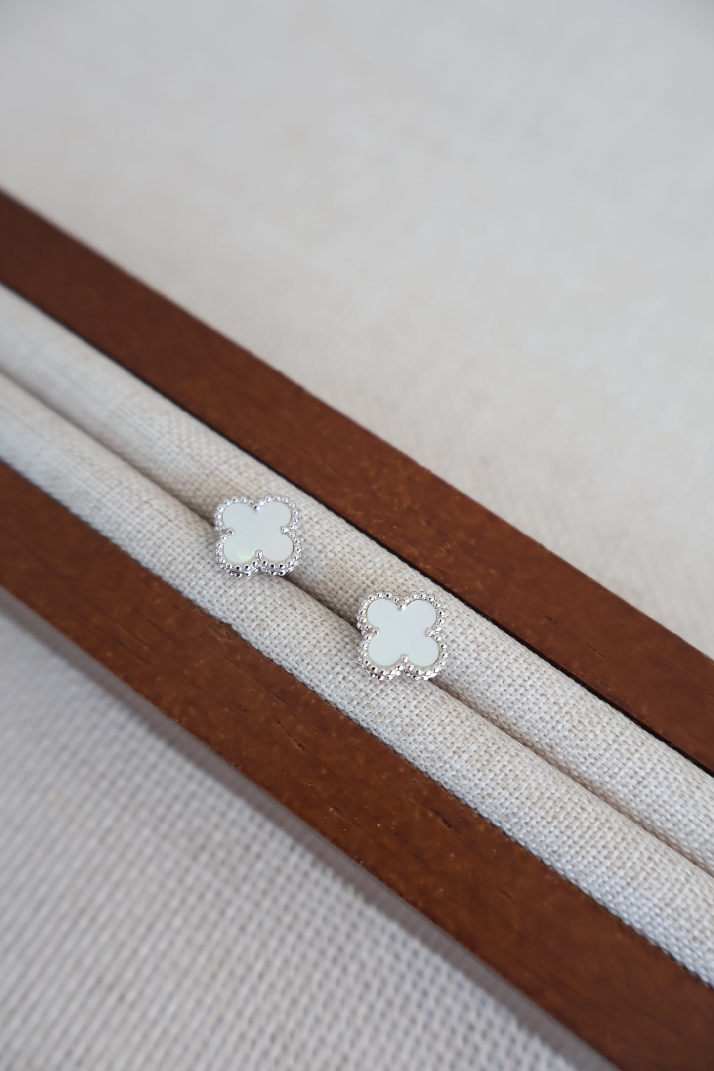 Van Cleef Mini Earrings White x Silver (Whatsapp for Price & Grade)