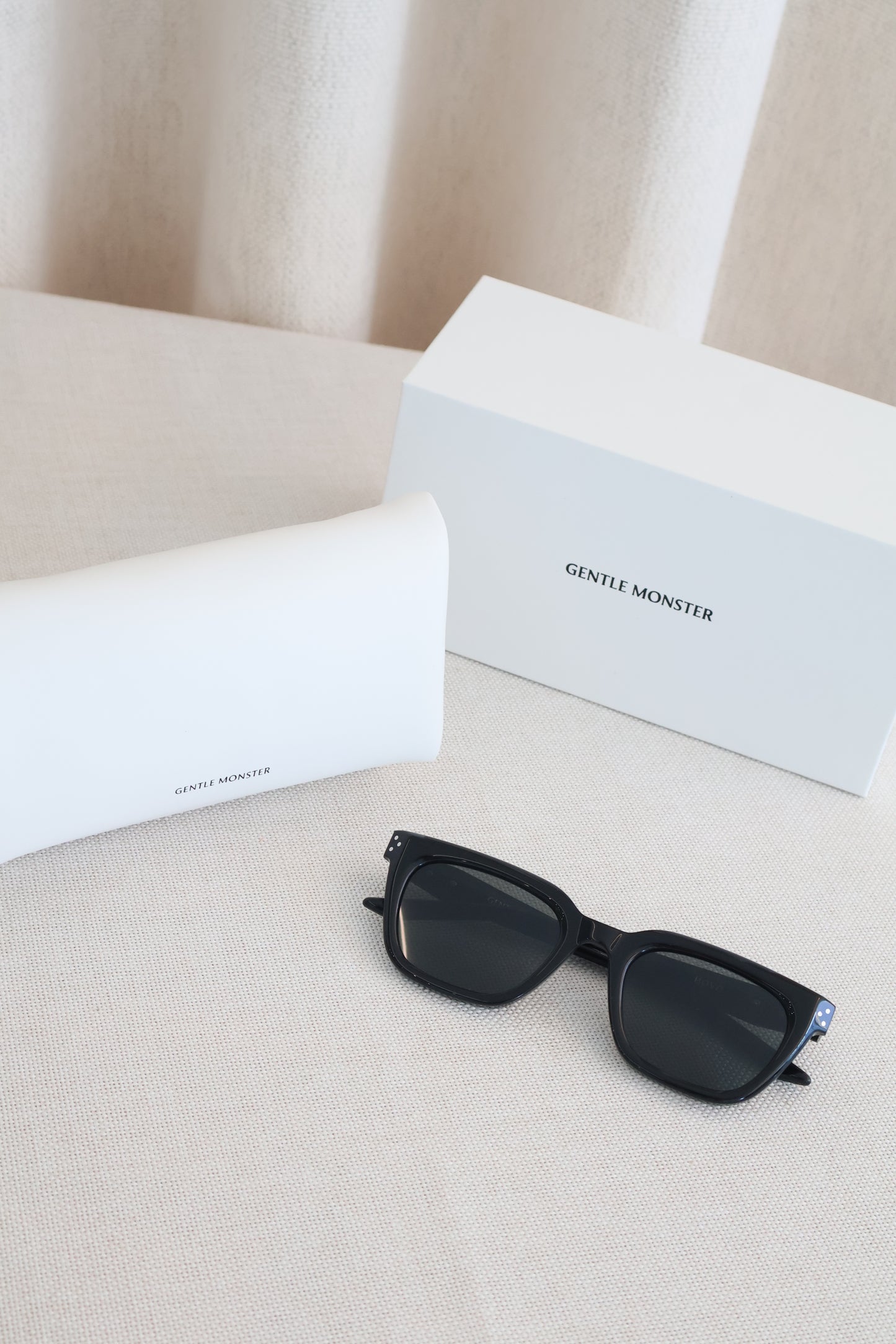 Gentle Monster Hovo 01 Sunglasses (Whatsapp for Price & Grade)