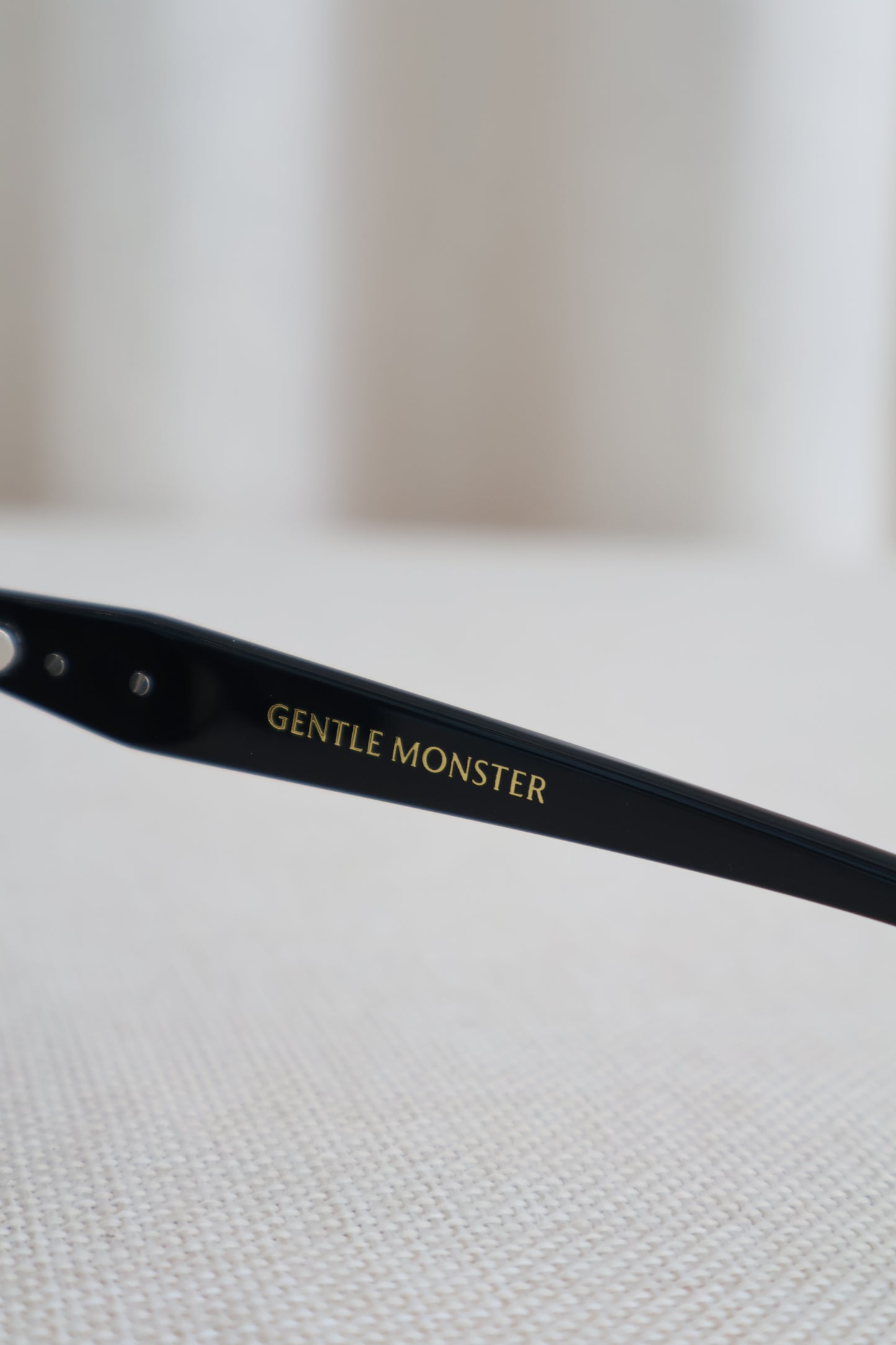 Gentle Monster Hovo 01 Sunglasses (Whatsapp for Price & Grade)