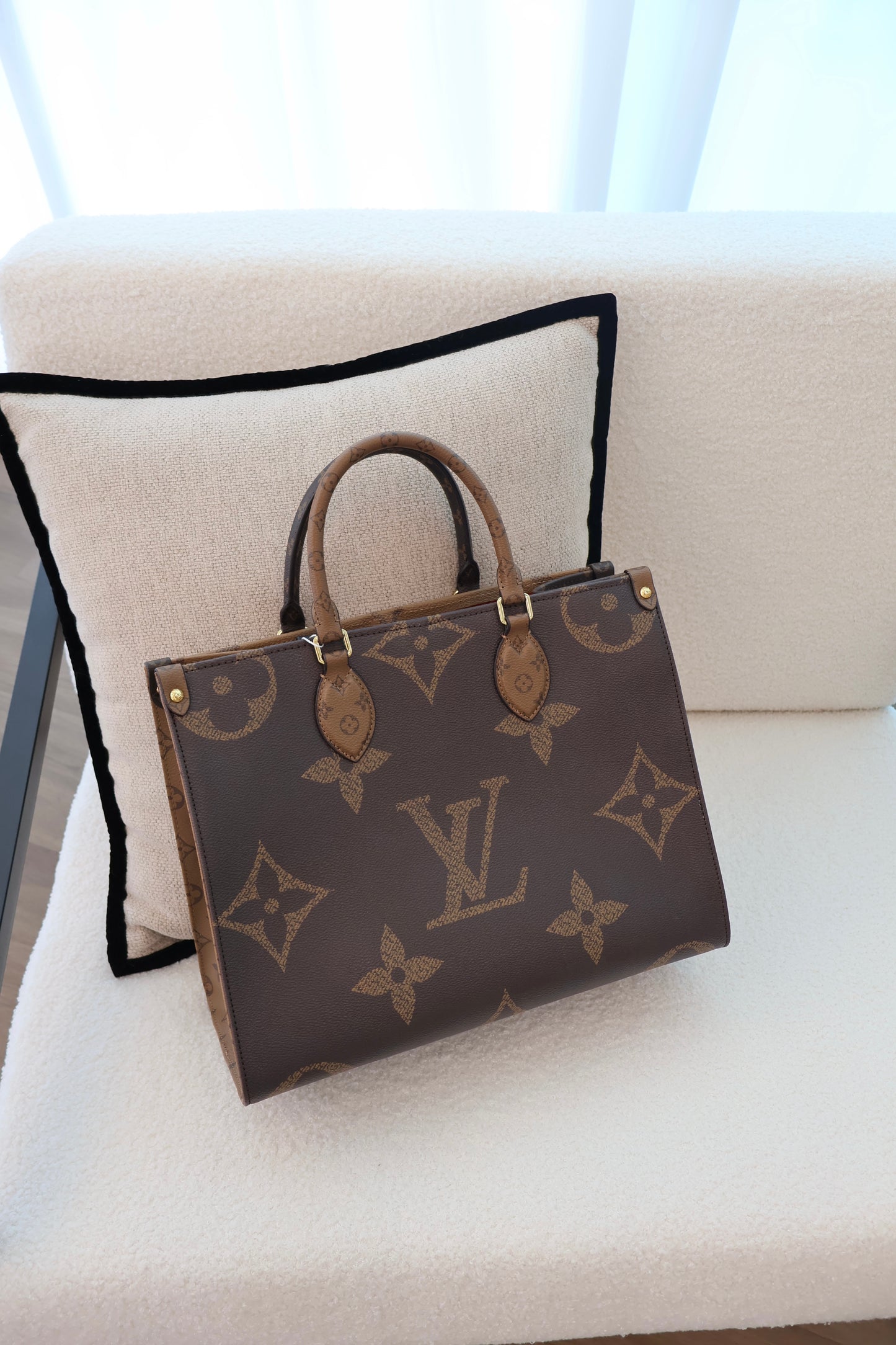 Louis Vuitton OnTheGo MM (Whatsapp for Price & Grade)