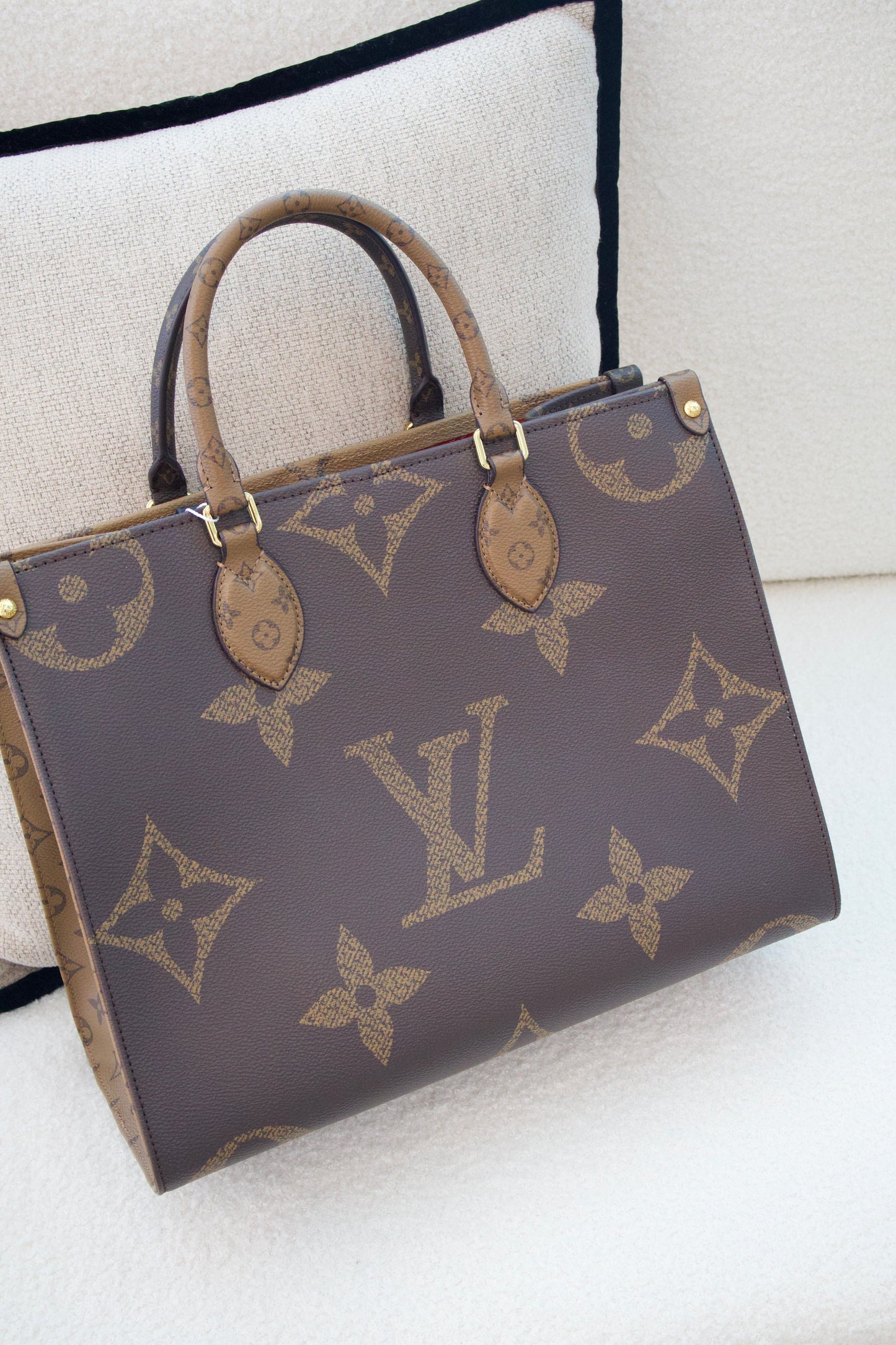 Louis Vuitton OnTheGo MM (Whatsapp for Price & Grade)