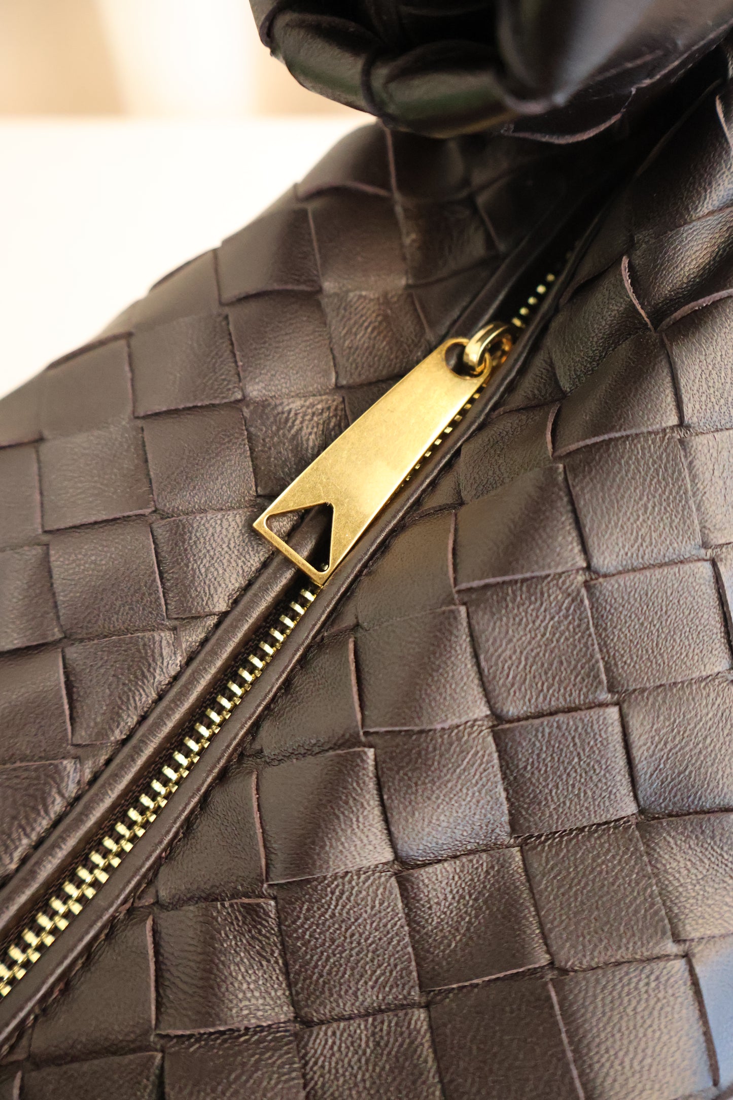 Bottega Teen Jodie Fondant (Whatsapp for Price & Grade)