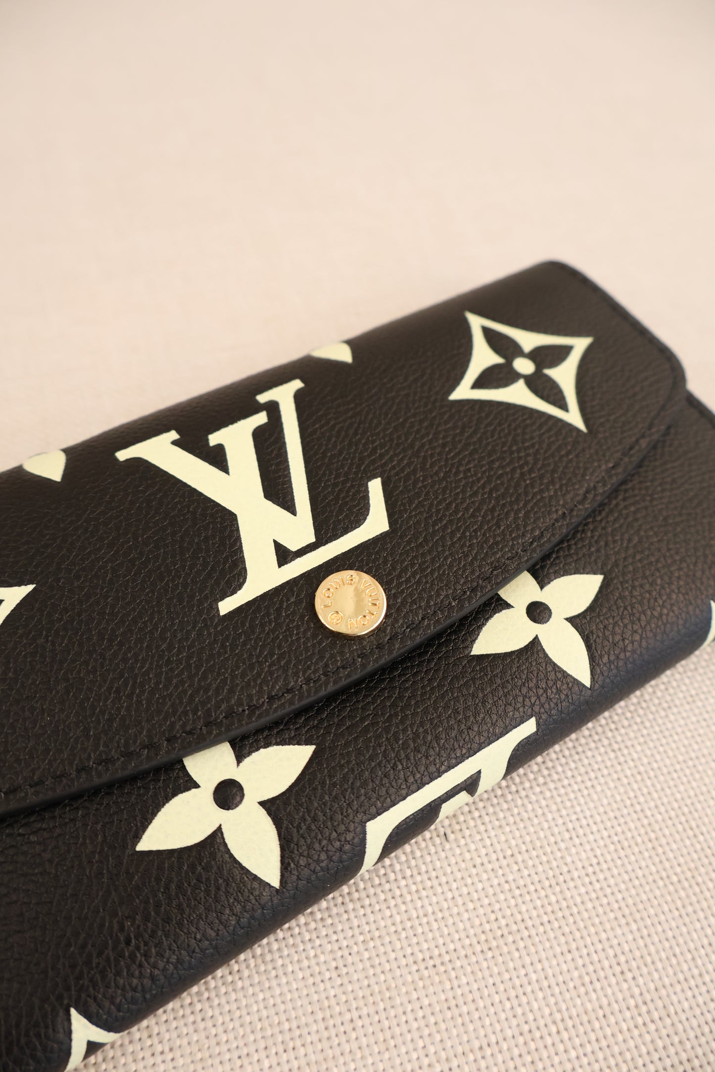 Louis Vuitton Wallet Long Bicolour (Whatsapp for Price & Grade)