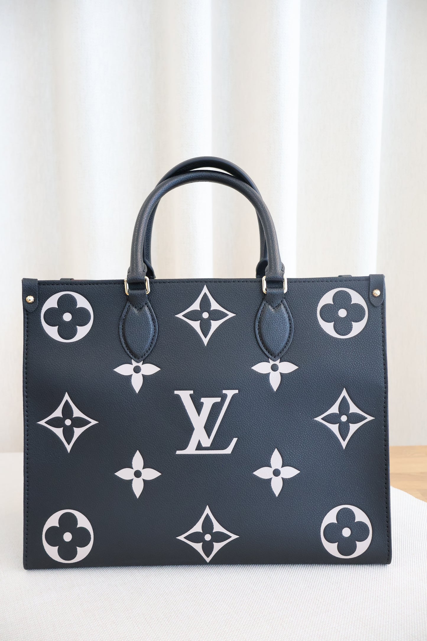 Louis Vuitton OnTheGo Bicolor MM (Whatsapp for Price & Grade)