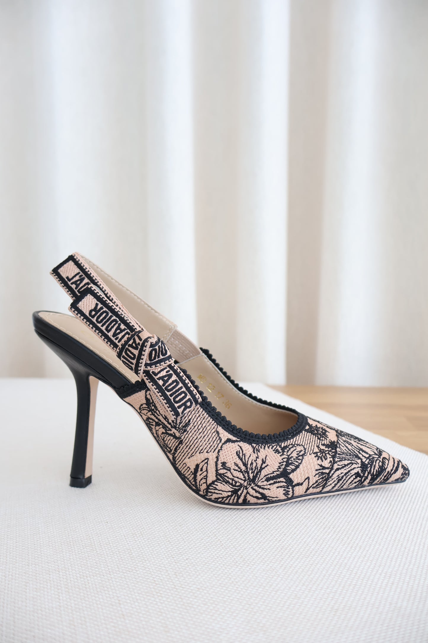 Dior J'adior Slingback Pump  (Whatsapp for Price & Grade)