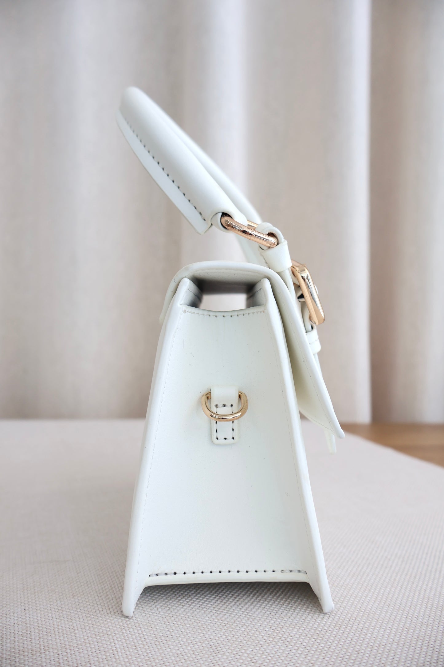 Jacquemus Le Chiquito Moyen White (Whatsapp for Price & Grade)