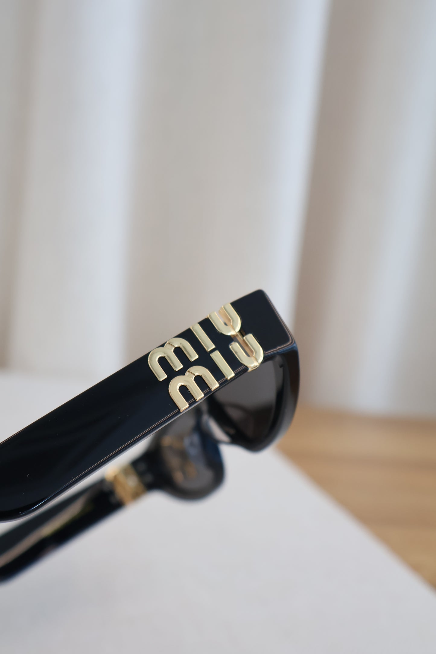 Miu Miu 07ZS Sunglasses (Whatsapp for Price & Grade)