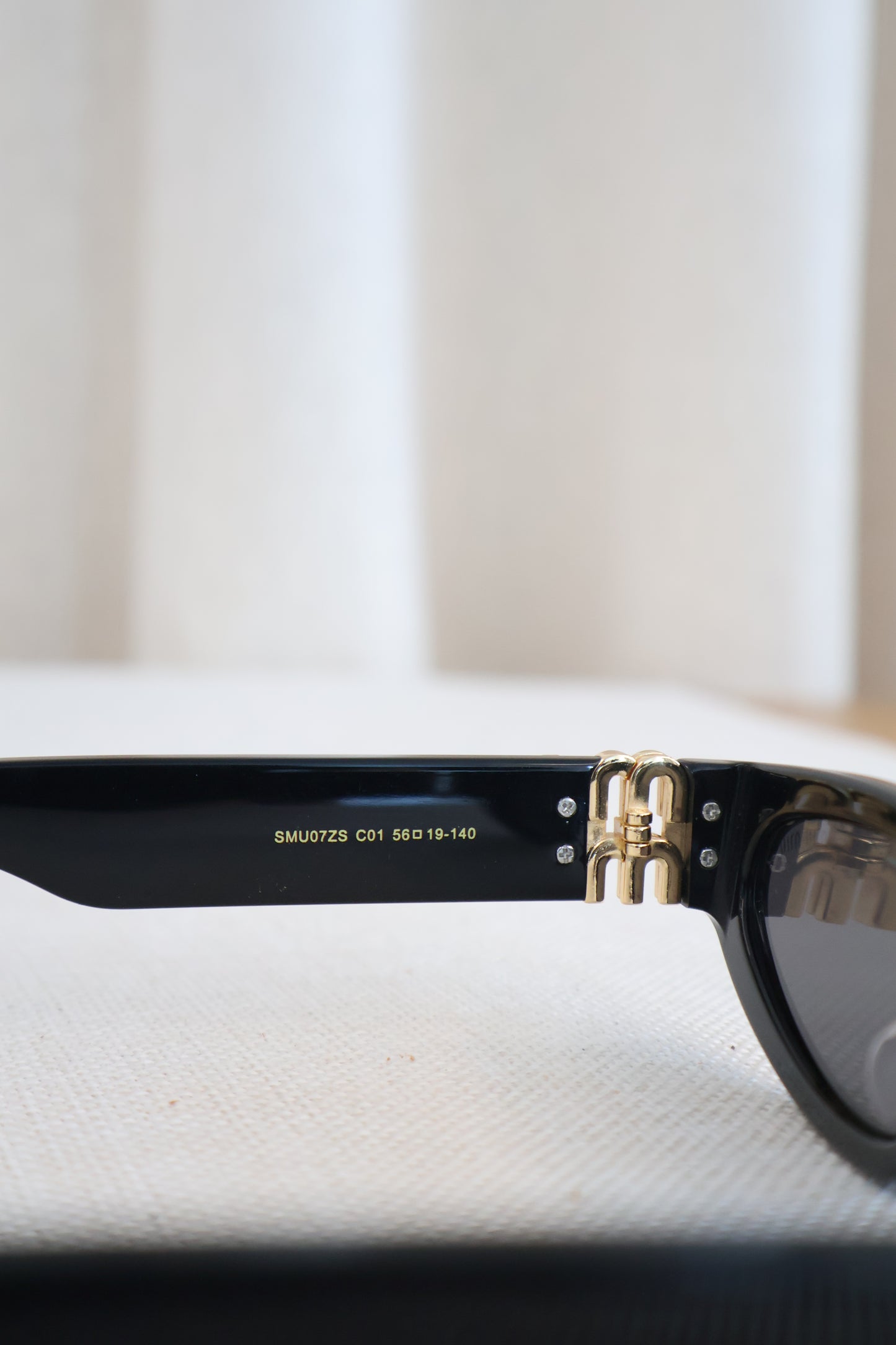 Miu Miu 07ZS Sunglasses (Whatsapp for Price & Grade)