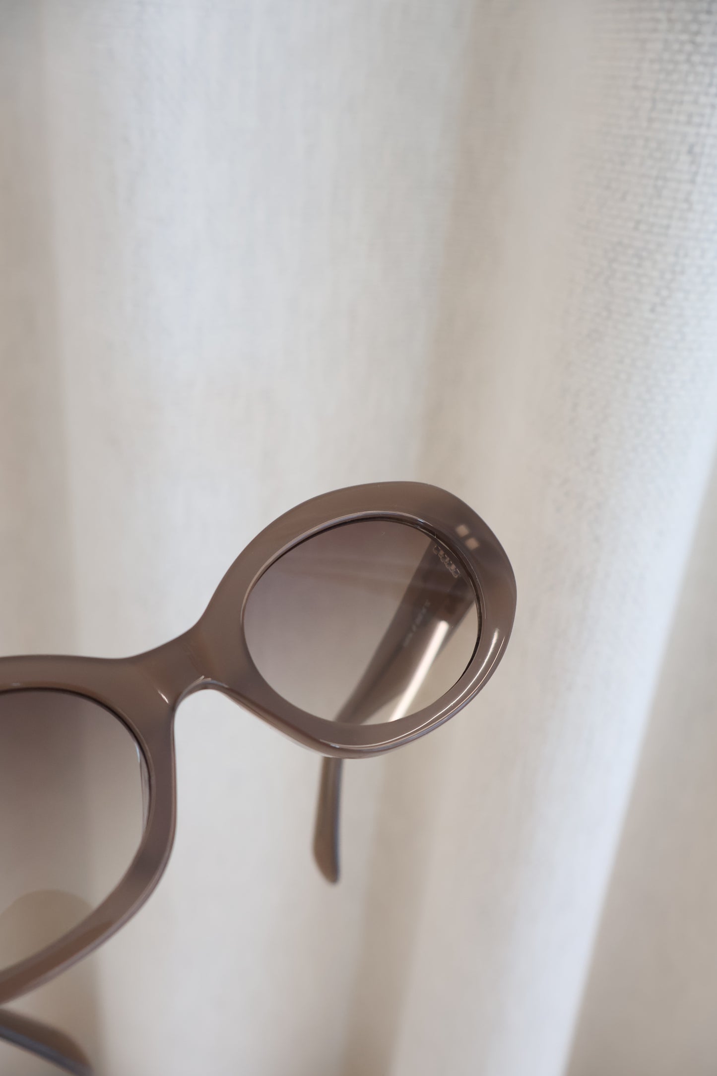 Celine Sunglasses CL40194 Beige Transparent (Whatsapp for Price & Grade)