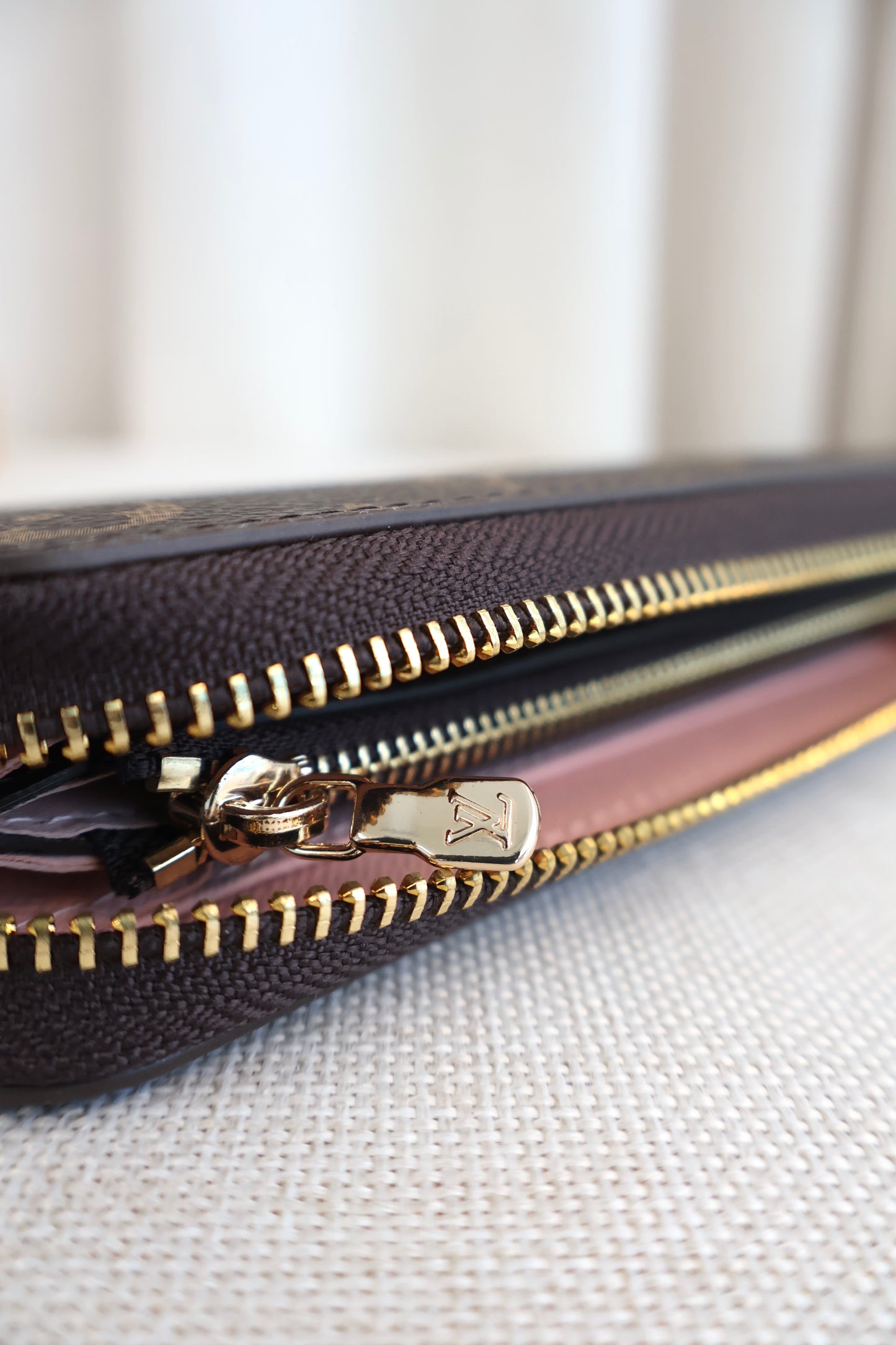 Louis Vuitton Zippy Wallet (Whatsapp for Price & Grade)