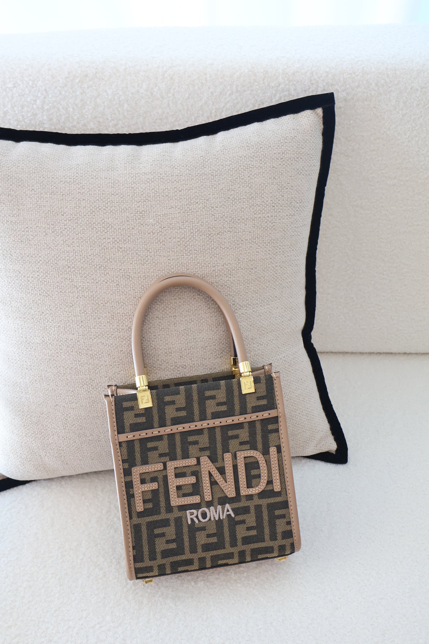 Fendi Mini Sunshine Shopper (Whatsapp for Price & Grade)