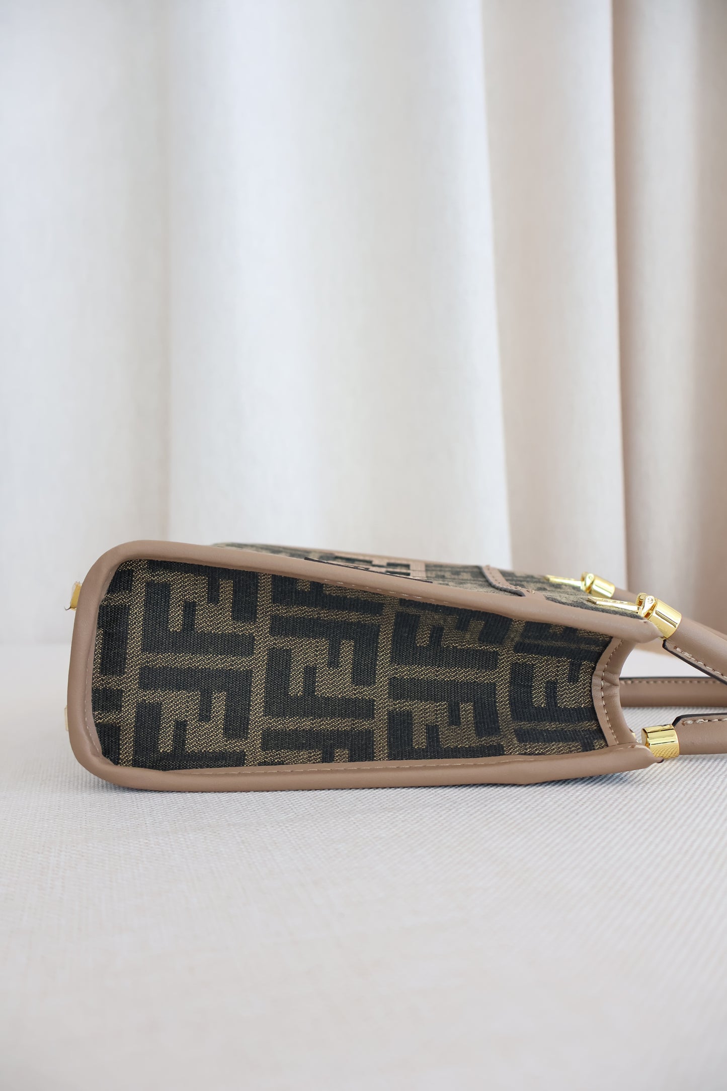 Fendi Mini Sunshine Shopper (Whatsapp for Price & Grade)