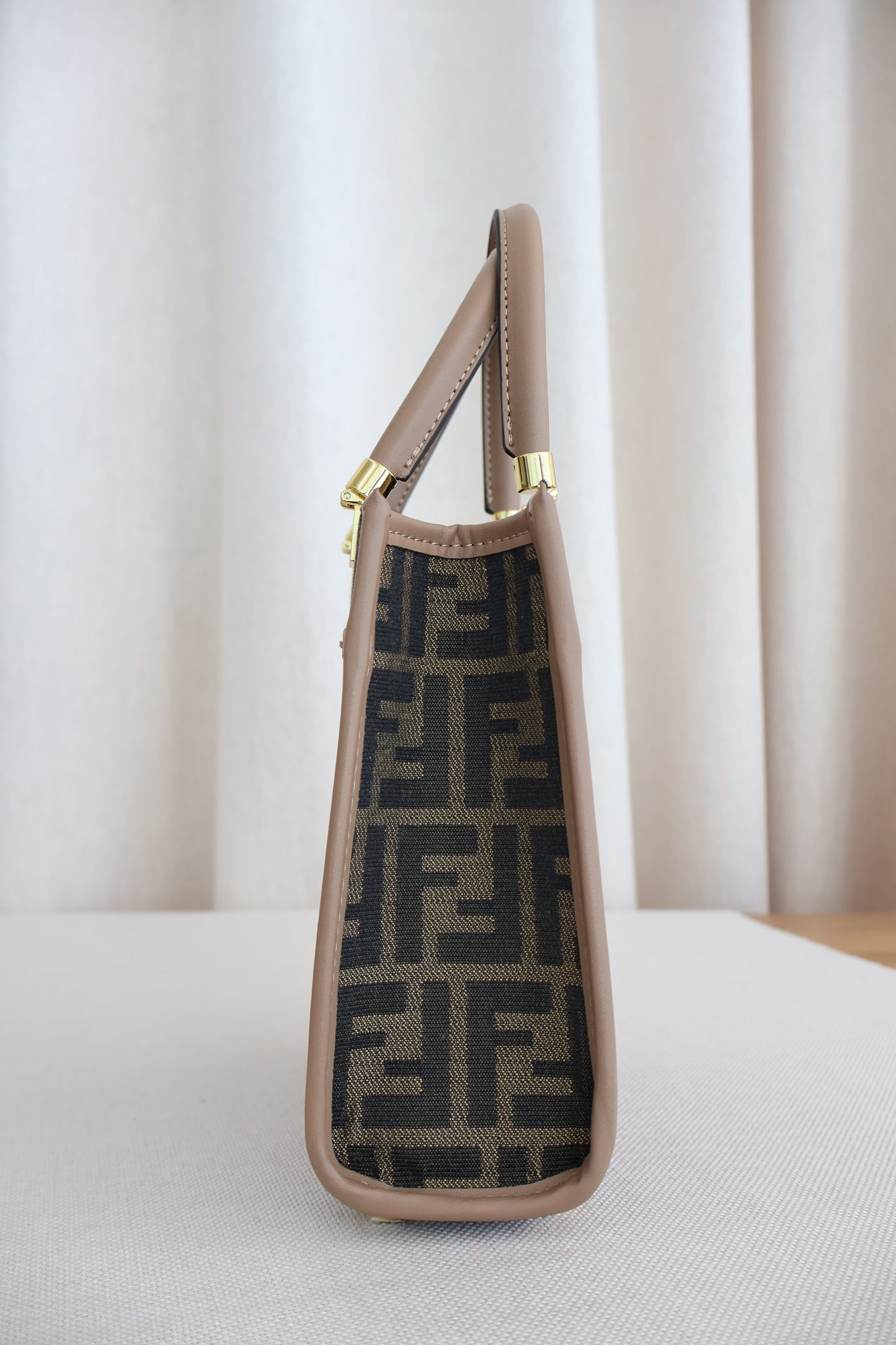 Fendi Mini Sunshine Shopper (Whatsapp for Price & Grade)