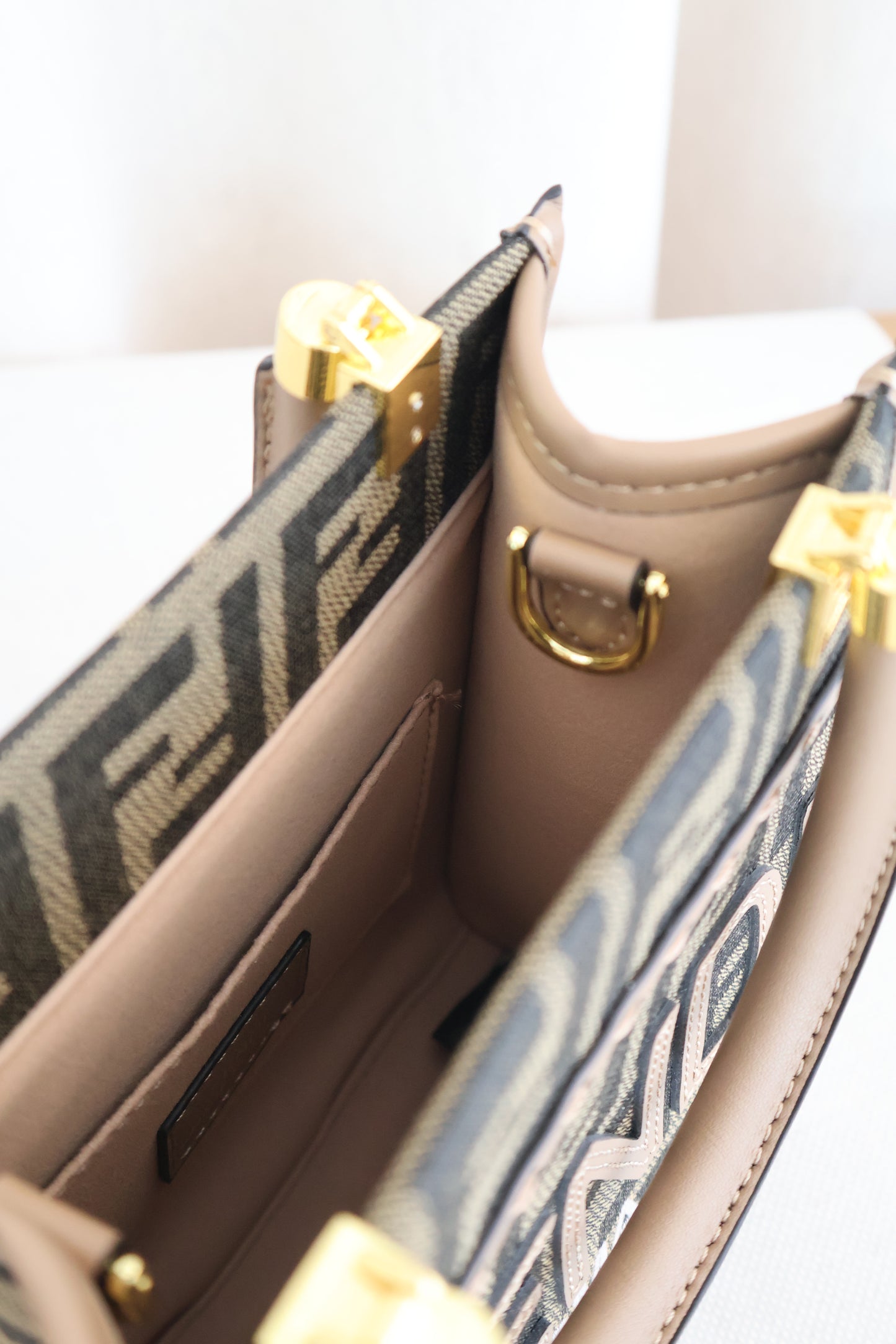 Fendi Mini Sunshine Shopper (Whatsapp for Price & Grade)