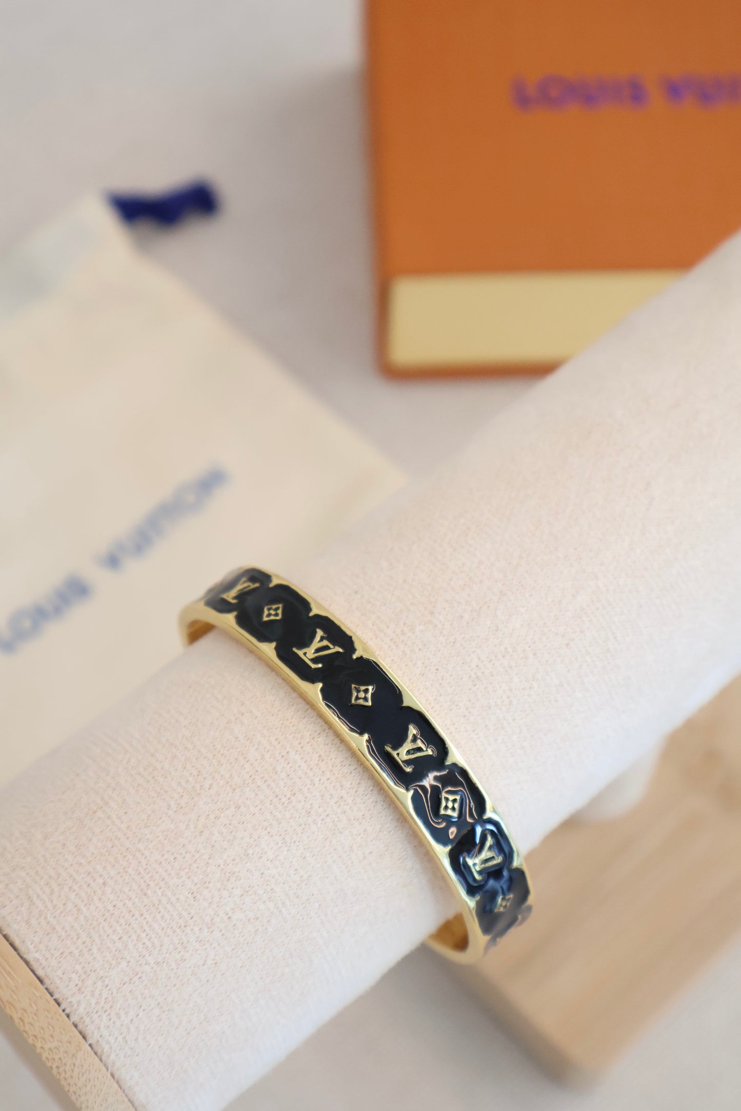 Louis Vuitton Nanogram Enamel / Bangle M1576M (Whatsapp for Price & Grade)