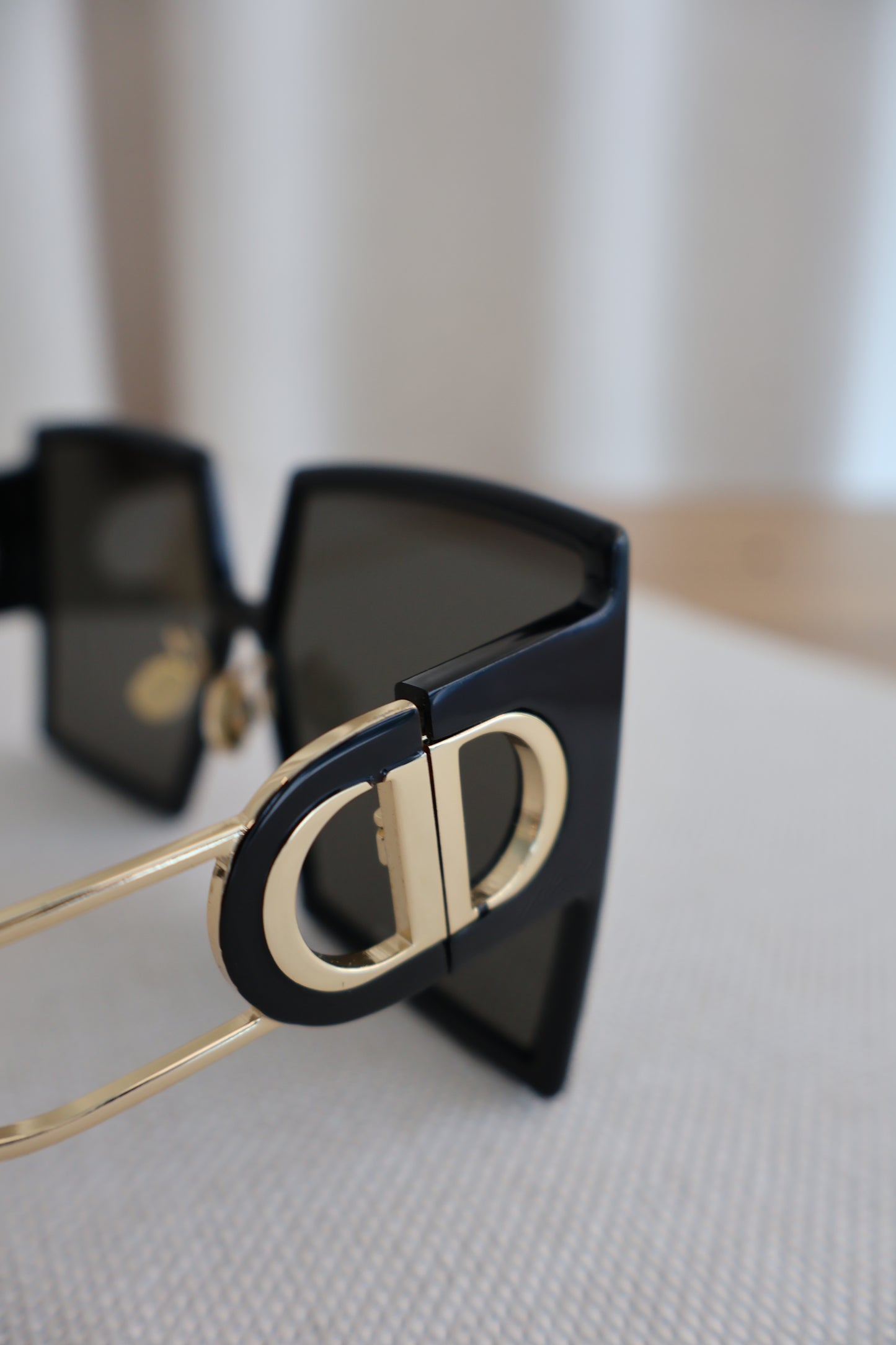 Dior 30 Montaigene Sunglasses (Whatsapp for Price & Grade)