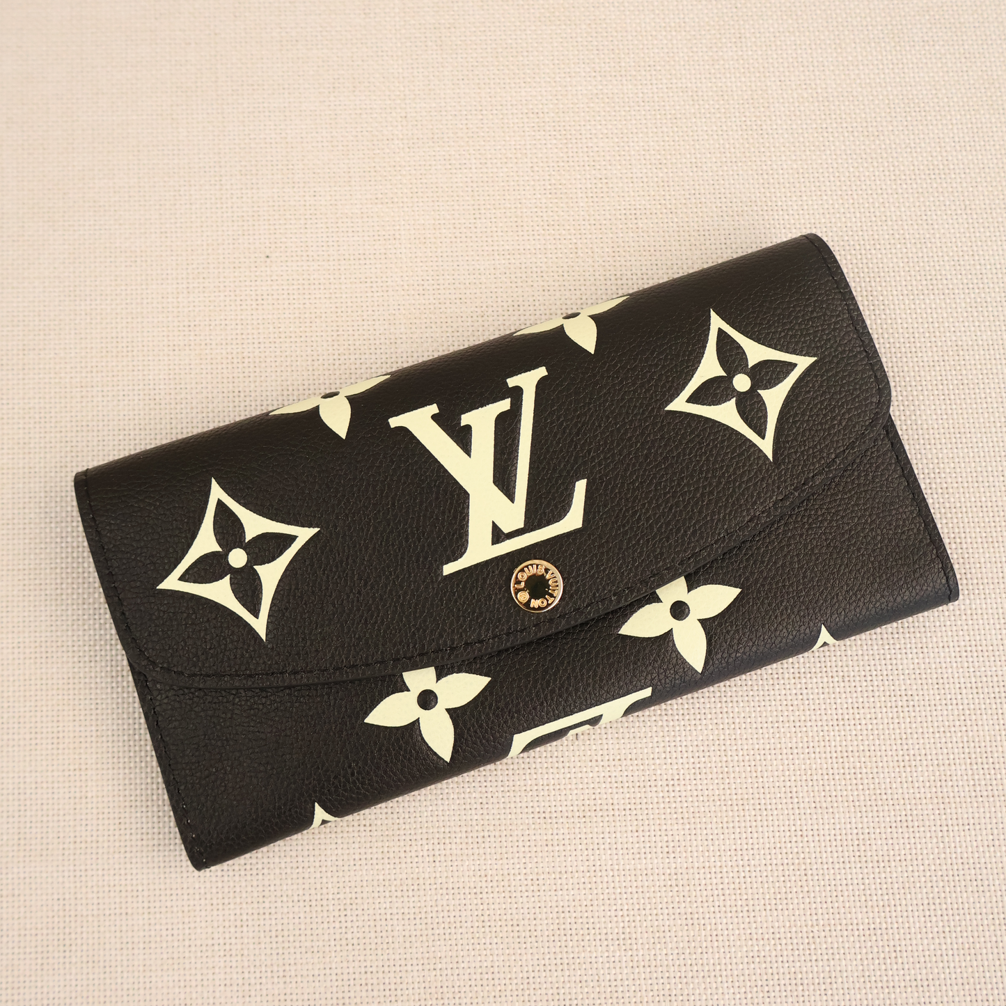 Louis Vuitton Wallet Long Bicolour (Whatsapp for Price & Grade)