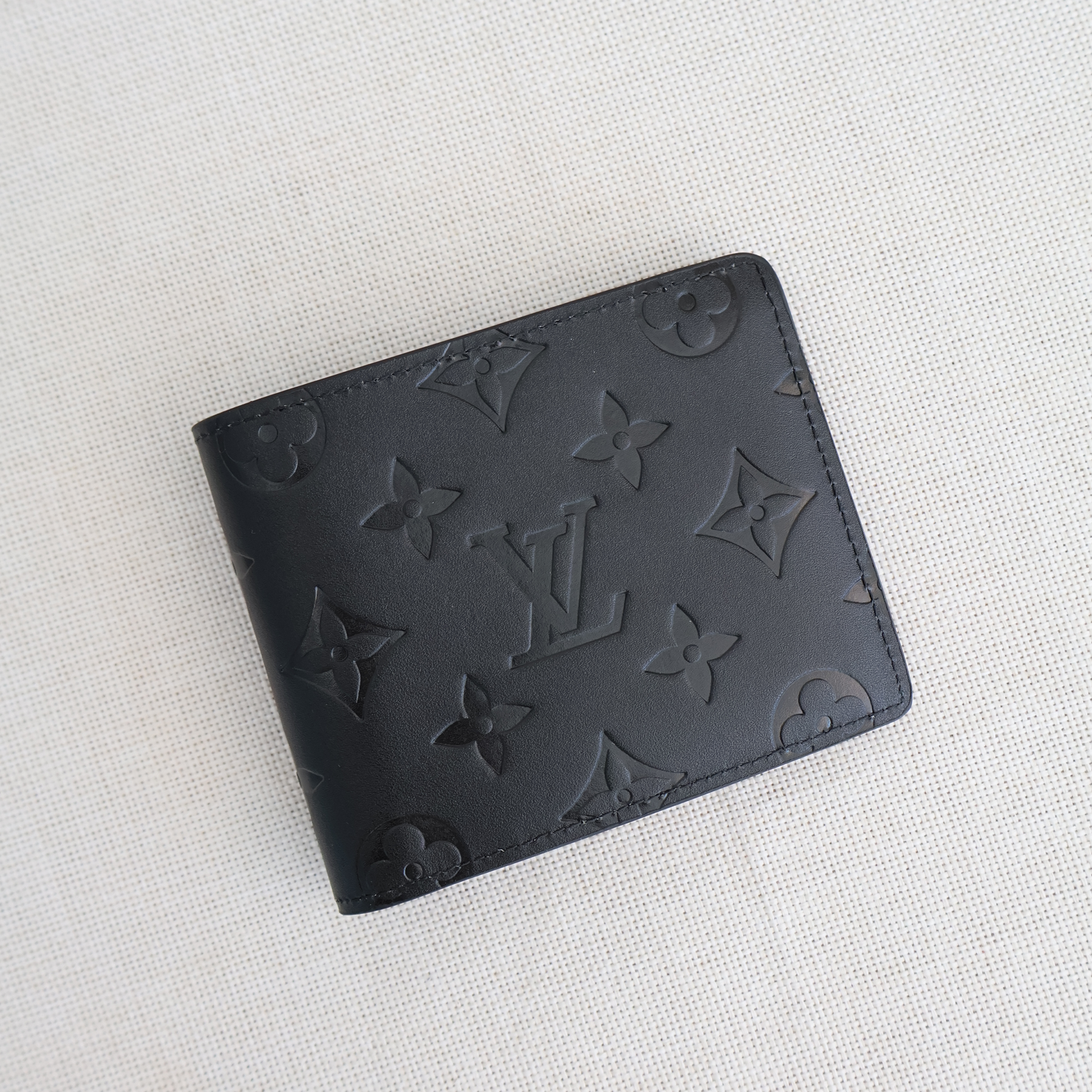 Louis Vuitton Men's Wallet Black Monogram (Whatsapp for Price & Grade)