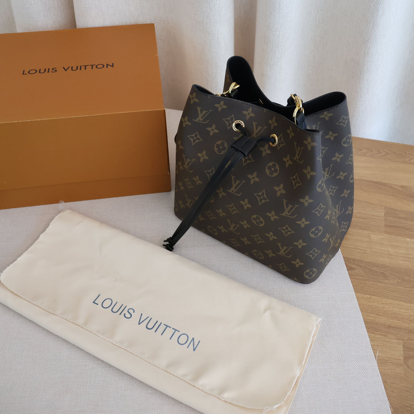 Louis Vuitton NeoNoe Monogram (Whatsapp for Price & Grade)