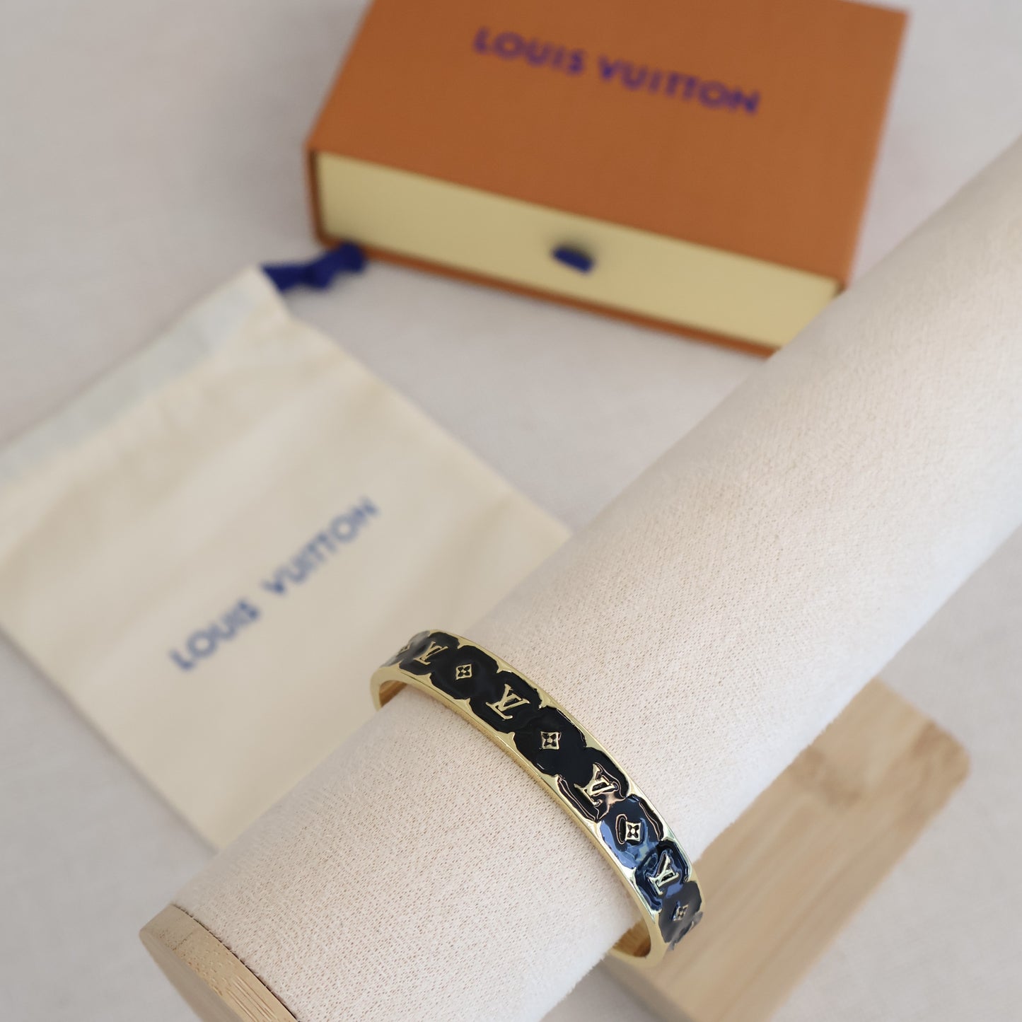 Louis Vuitton Nanogram Enamel / Bangle M1576M (Whatsapp for Price & Grade)