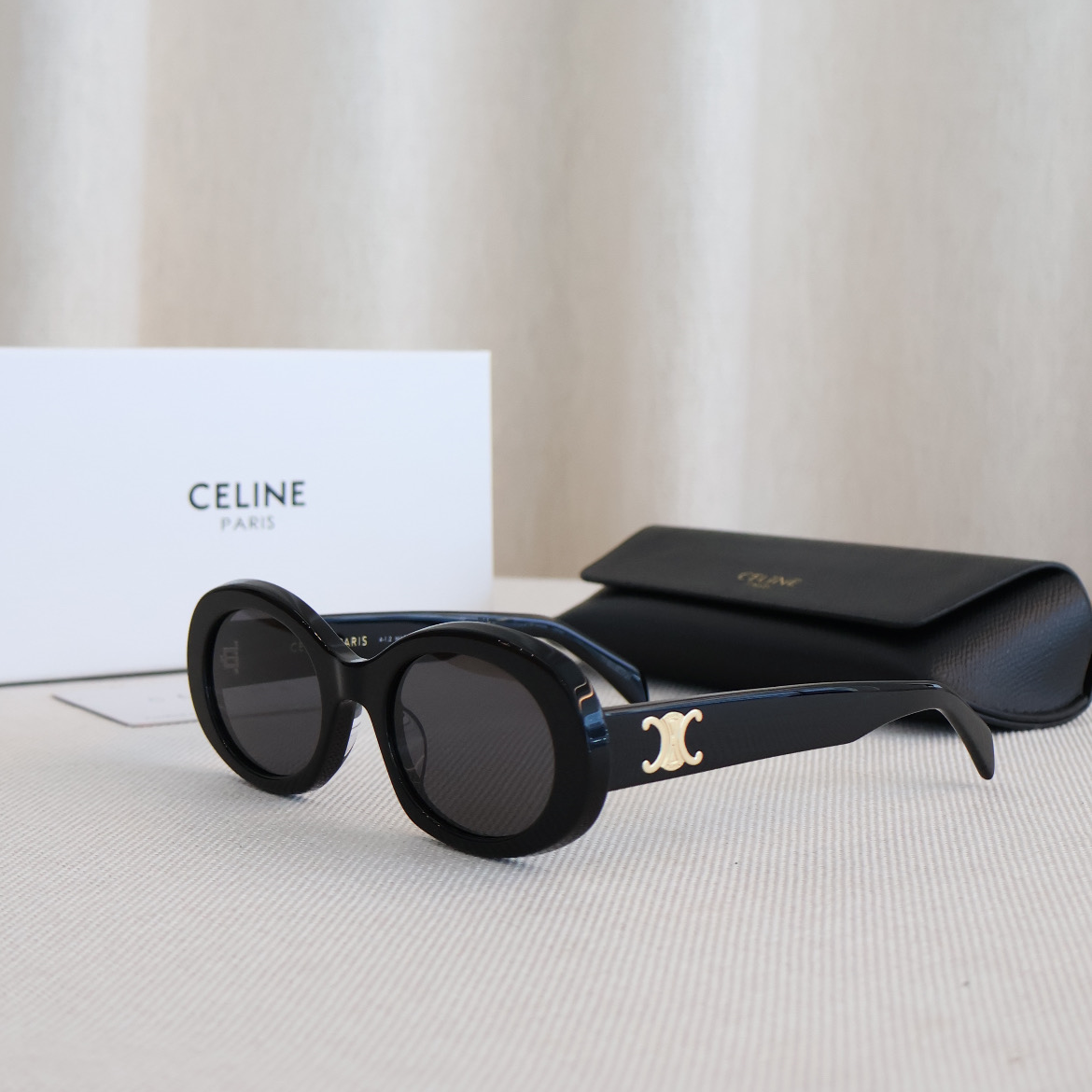 Celine Sunglasses CL40194 Black (Whatsapp for Price & Grade)