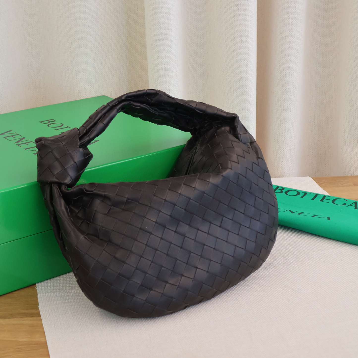 Bottega Teen Jodie Fondant (Whatsapp for Price & Grade)